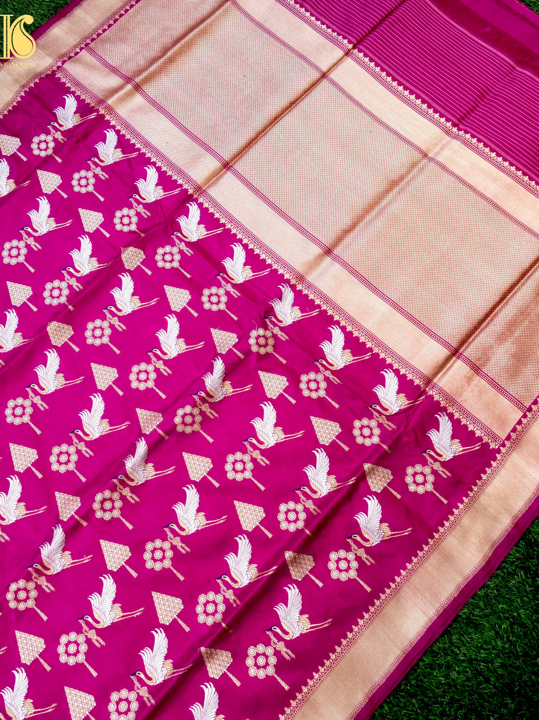 Handloom Banarasi Katan Silk Kadwa Crane Saree