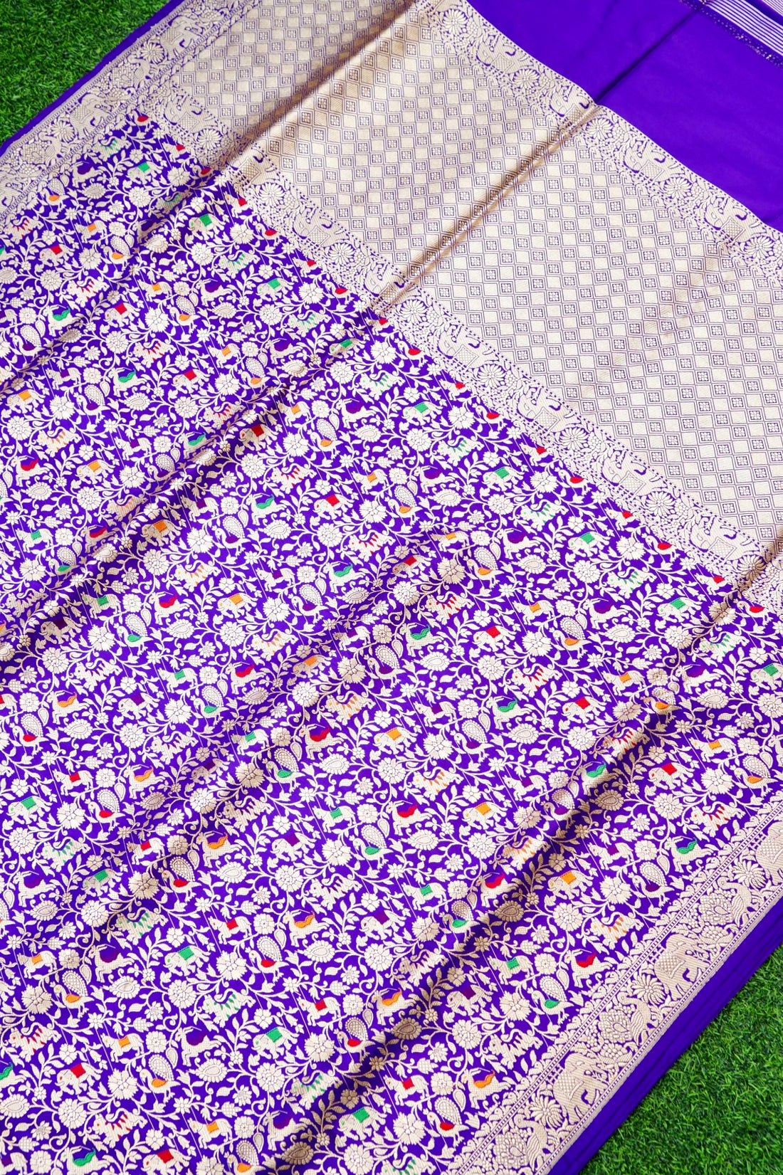 Handloom Banarasi Katan Shikargah Saree