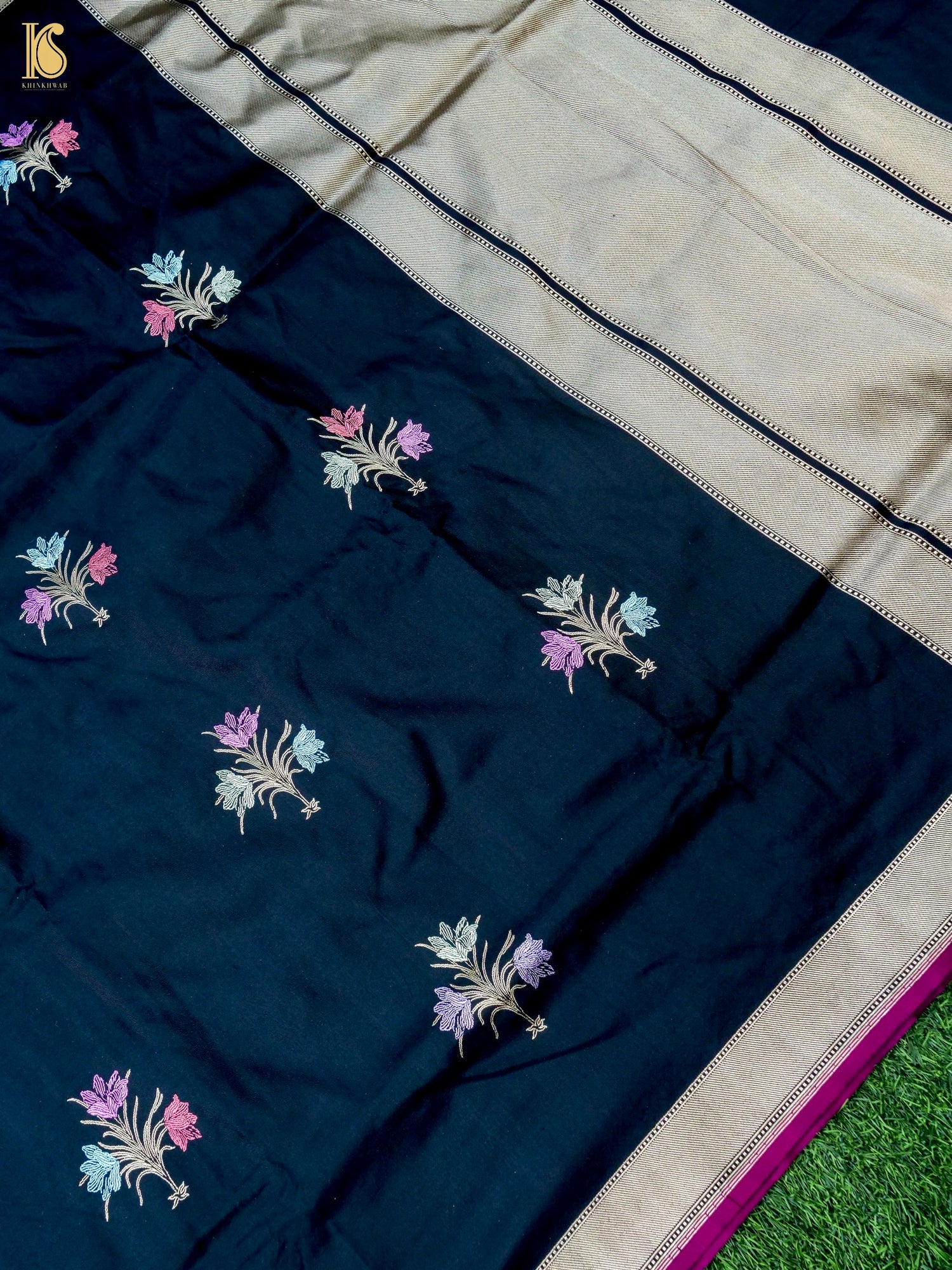 Handloom Katan Silk Banarasi Kadwa Ektara Saree