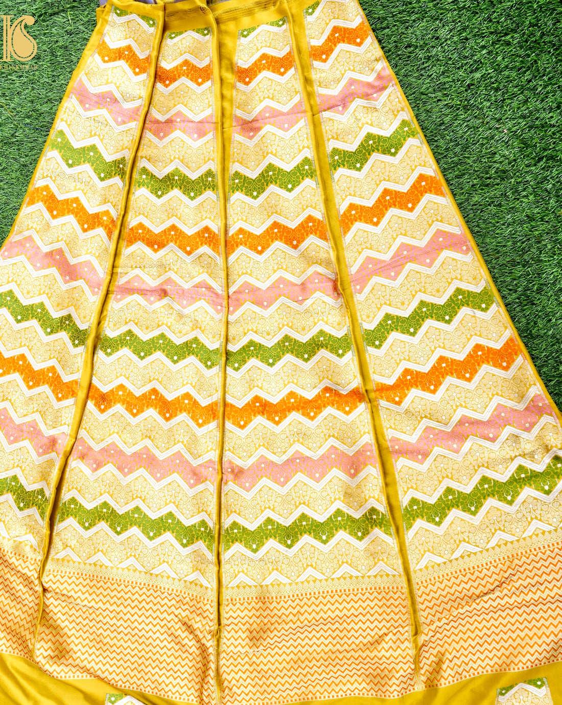 Handloom Banarasi Katan Silk Kalidar Rangtaal Lehenga