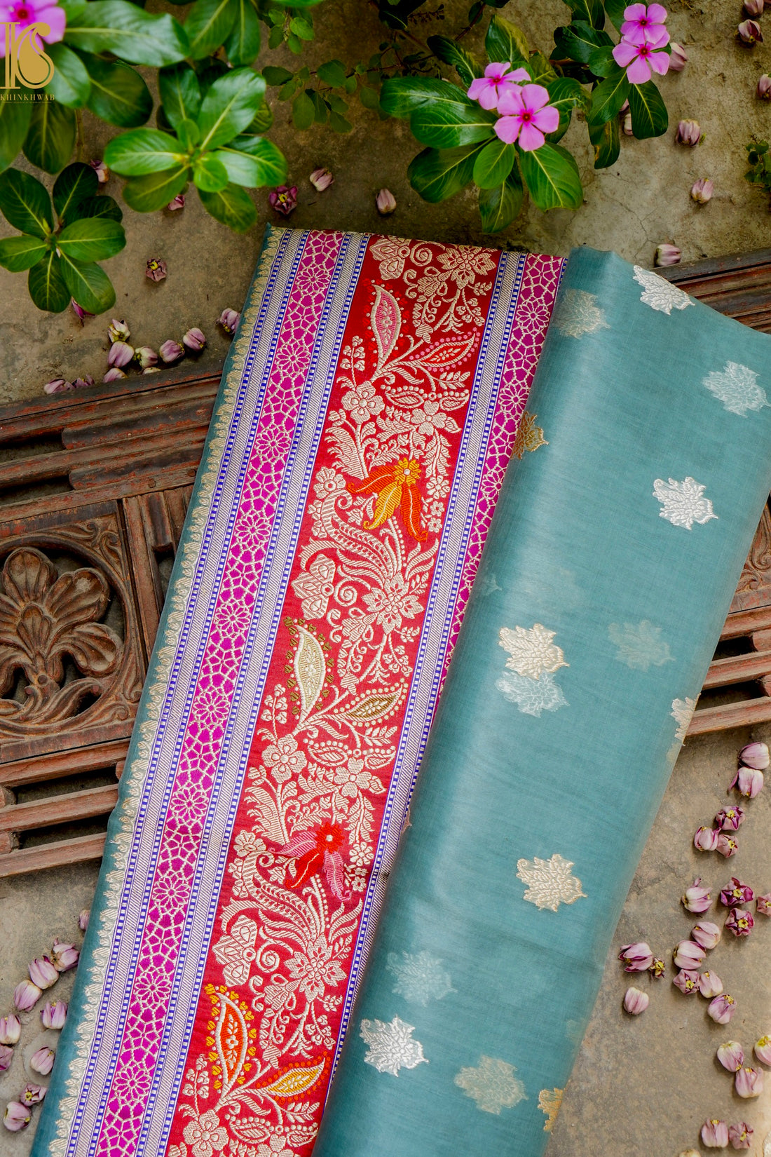 Kora Handloom Banarasi Saree with Kadwa Katan Border