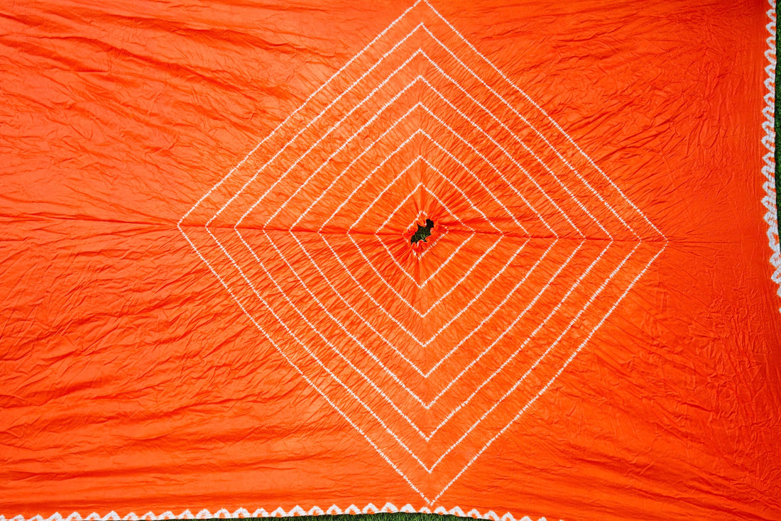 Handwoven Pure Silk Maharani Bandhani Hands Free Saree