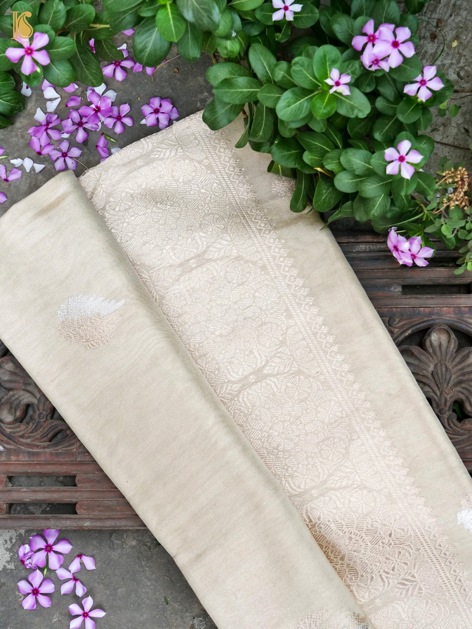 Handloom Banarasi Pure Silk Tissue Kadwa Ektara Saree