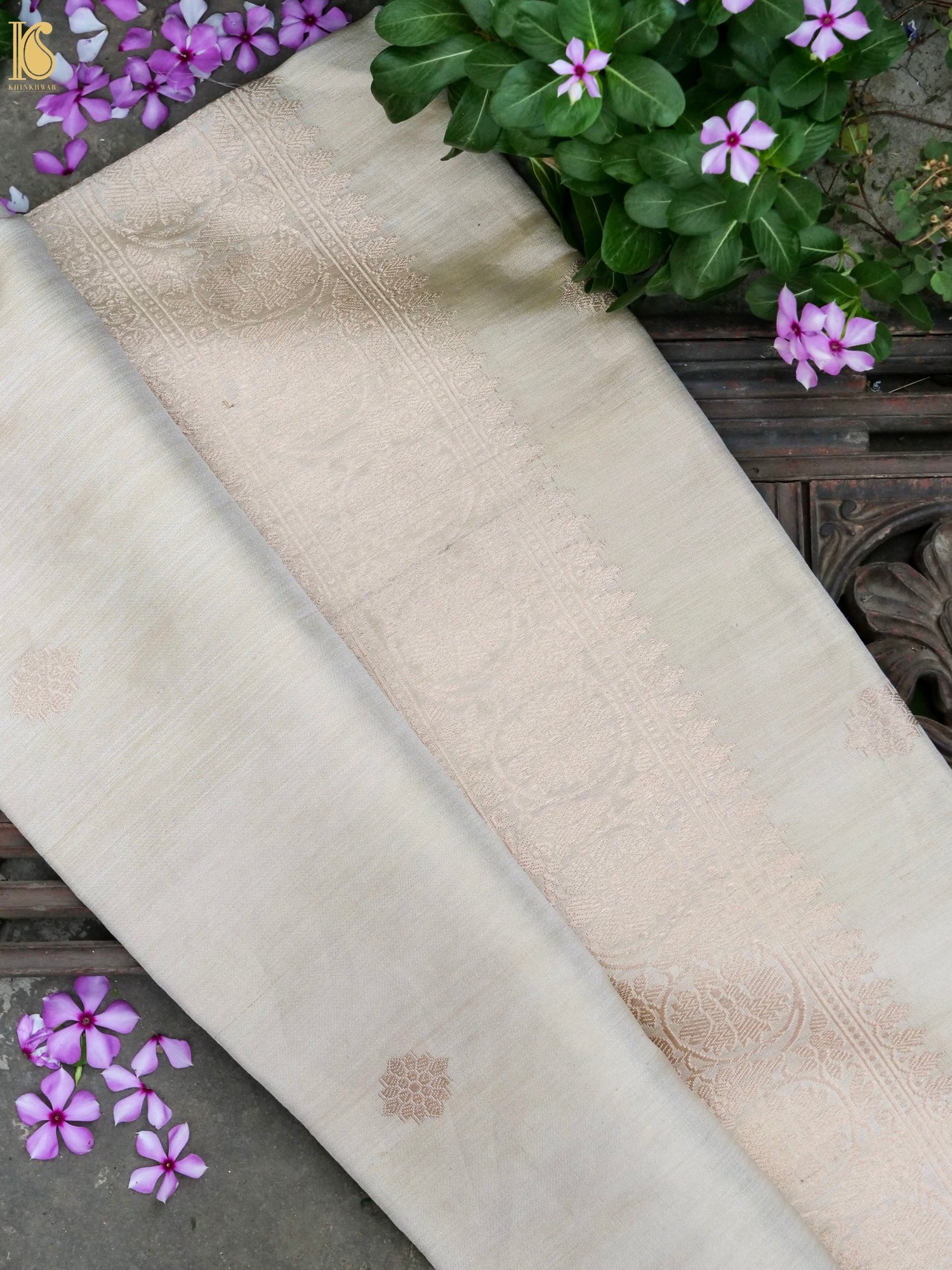 Handloom Banarasi Pure Silk Tissue Kadwa Ektara Saree