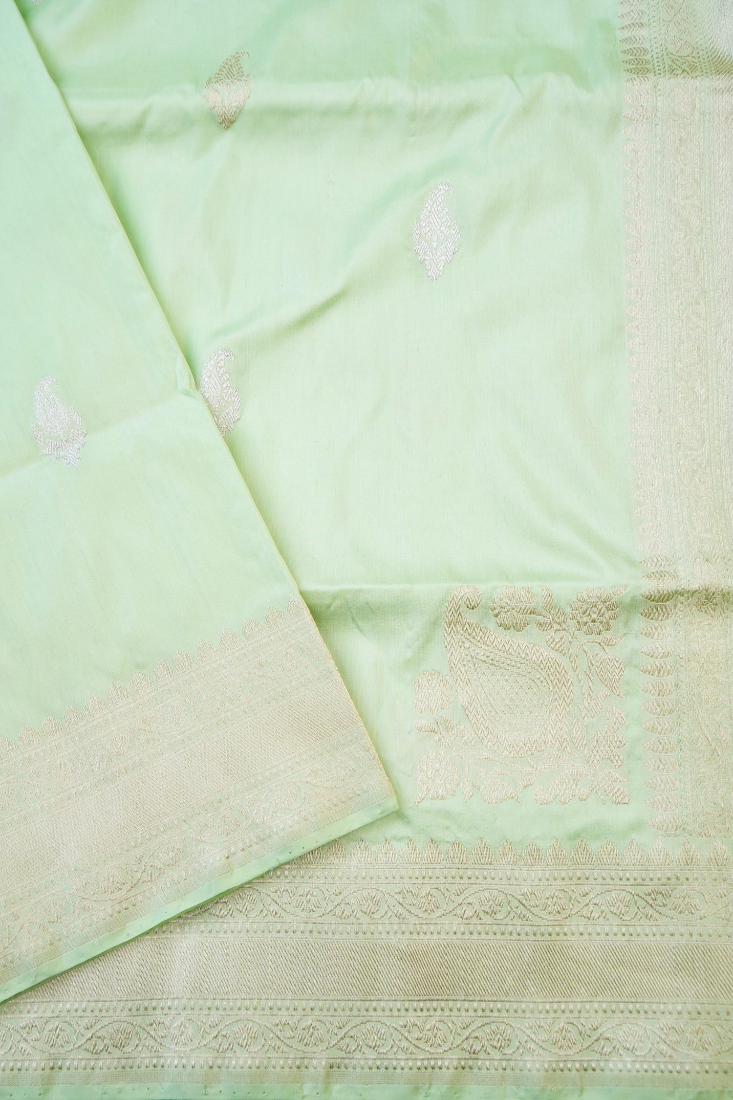 Handloom Banarasi Pure Katan Silk Kadwa Saree