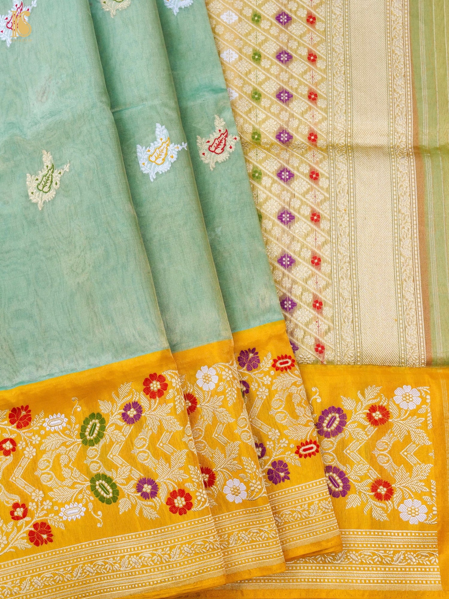 Handloom Banarasi Pure Silk Tissue Kadwa Saree