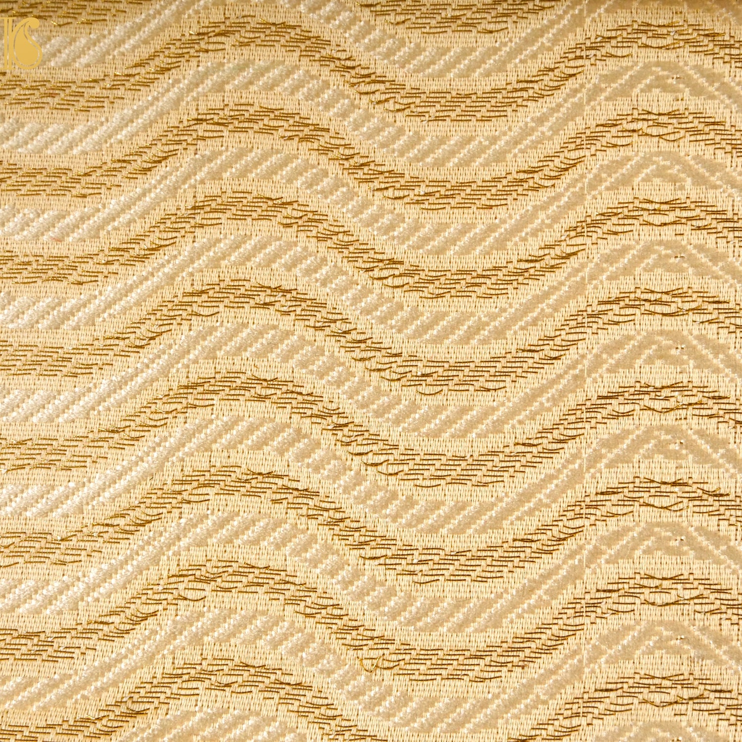 Banarasi Semi Silk Fabric Jacquard Weaving