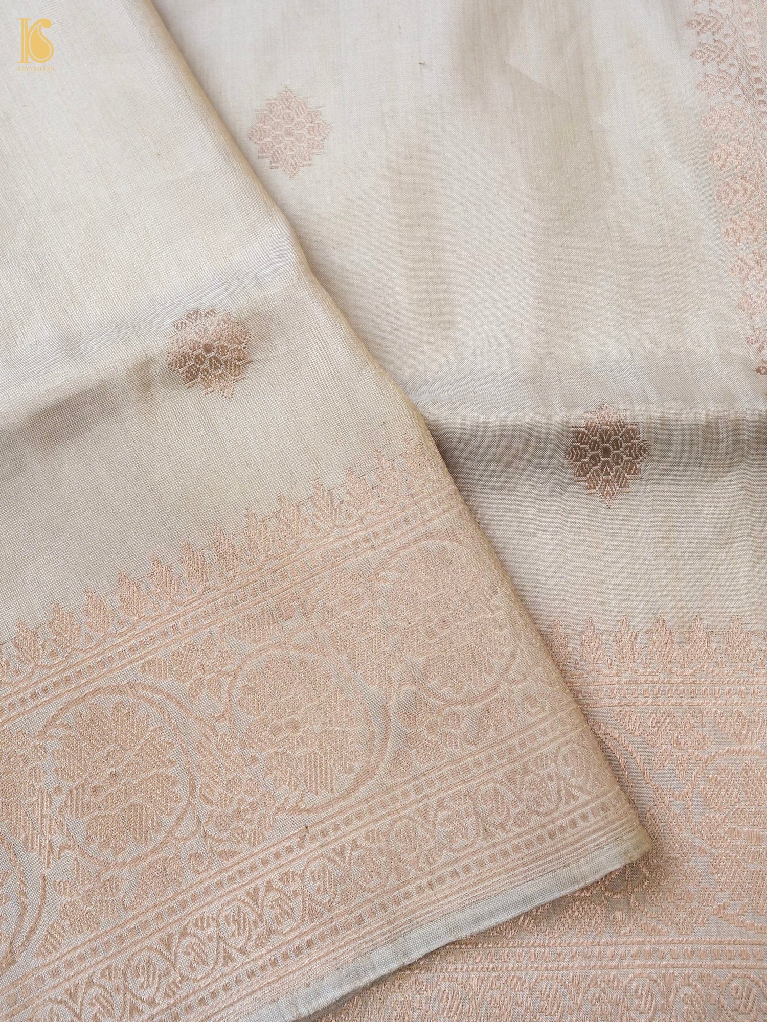 Handloom Banarasi Pure Silk Tissue Kadwa Ektara Saree