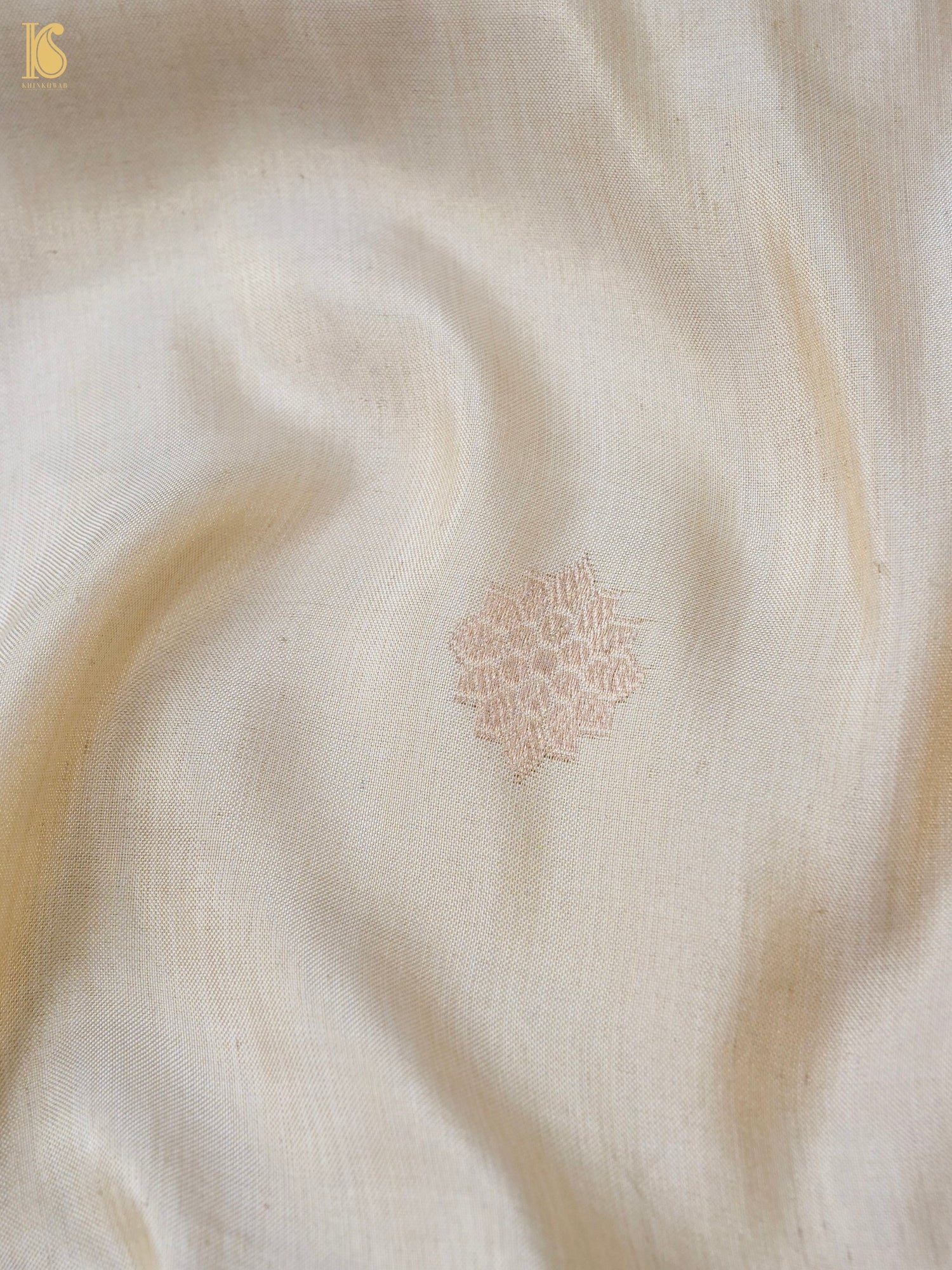 Handloom Banarasi Pure Silk Tissue Kadwa Ektara Saree