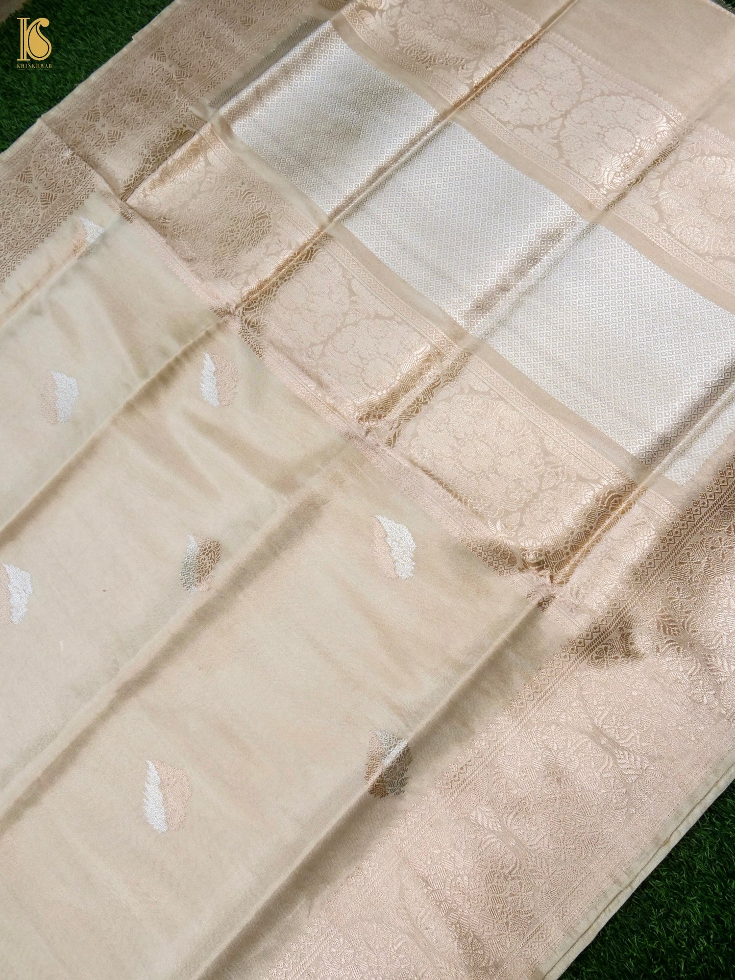 Handloom Banarasi Pure Silk Tissue Kadwa Ektara Saree