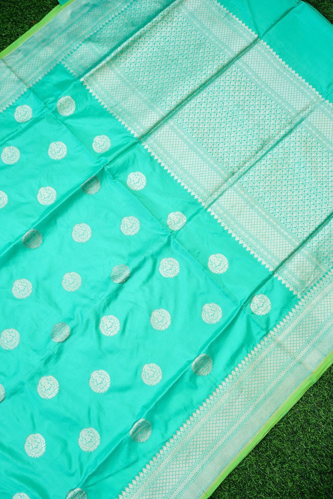 Handloom Banarasi Pure Katan Silk Kadwa Saree