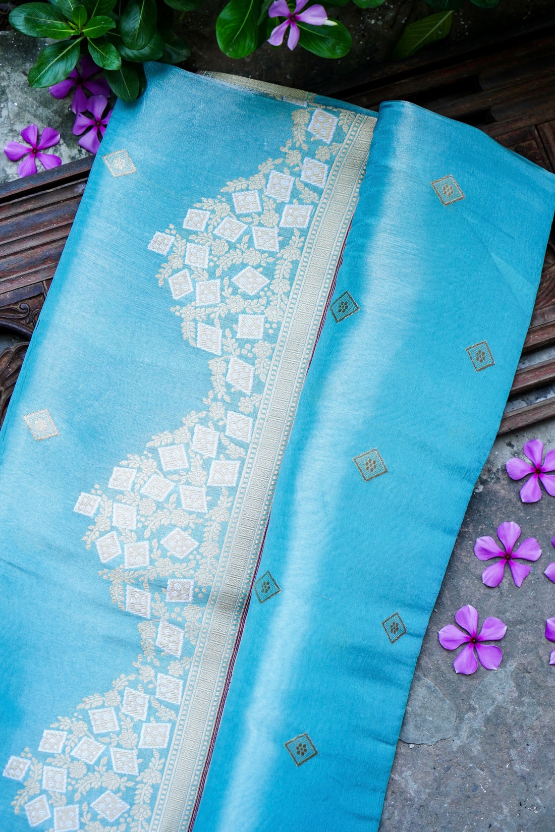 Handloom Banarasi Pure Silk Tissue Kadwa Saree