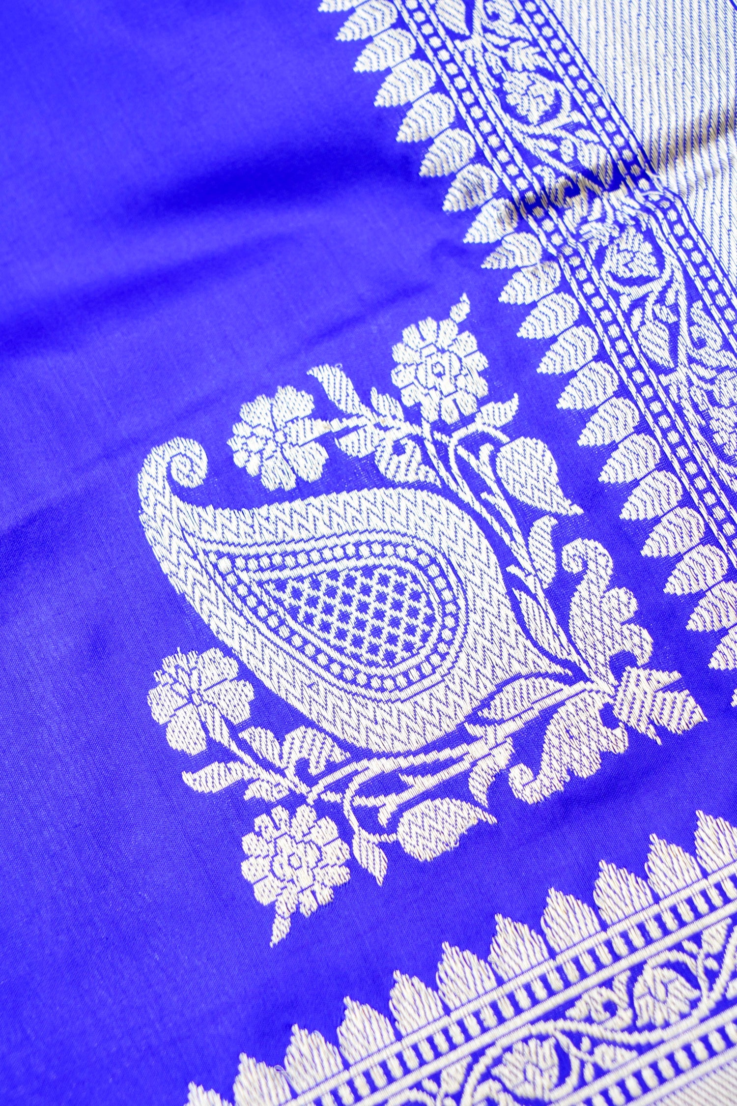 Handloom Banarasi Pure Katan Silk Kadwa Saree