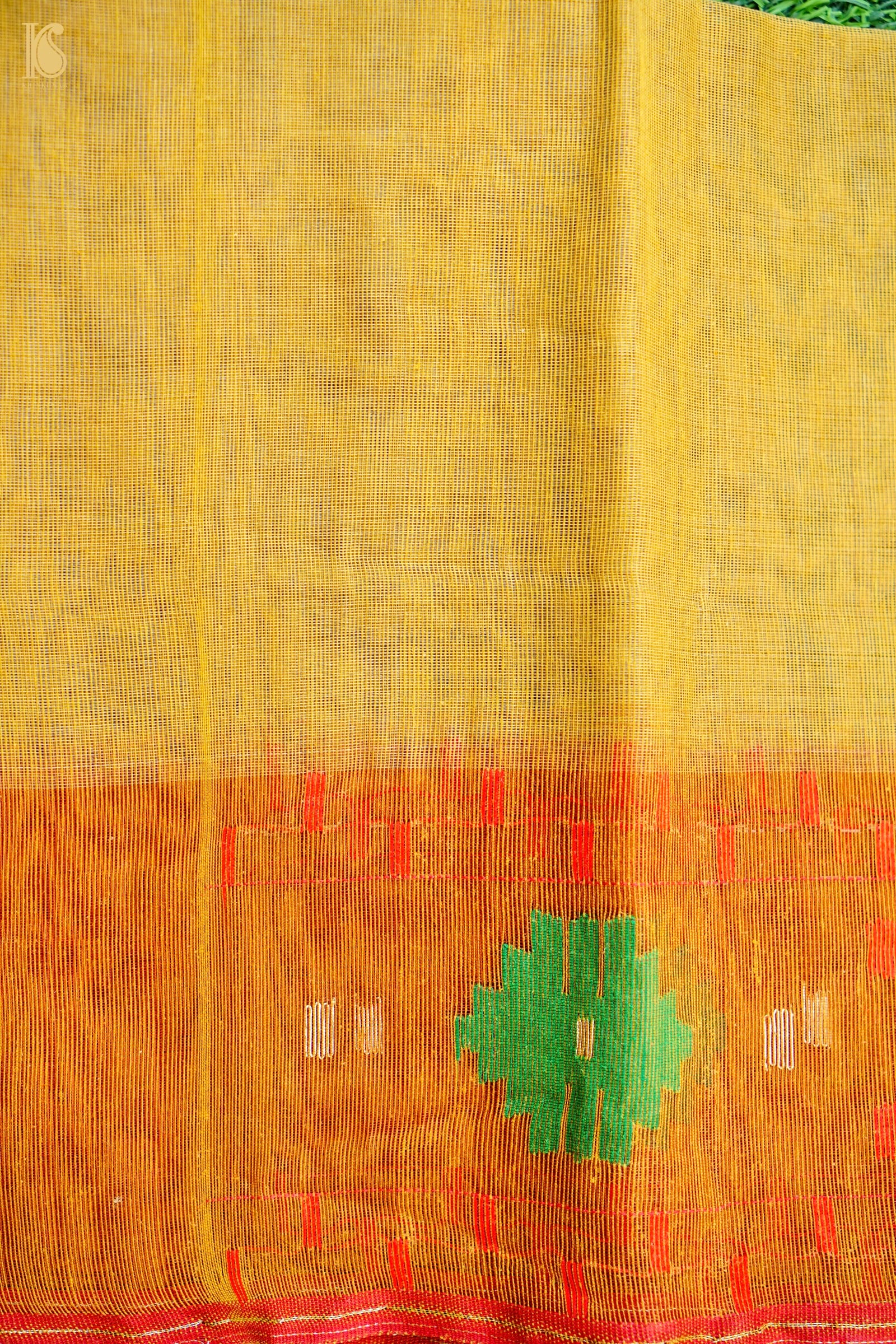 Handloom Dhakai Jamdani Saree