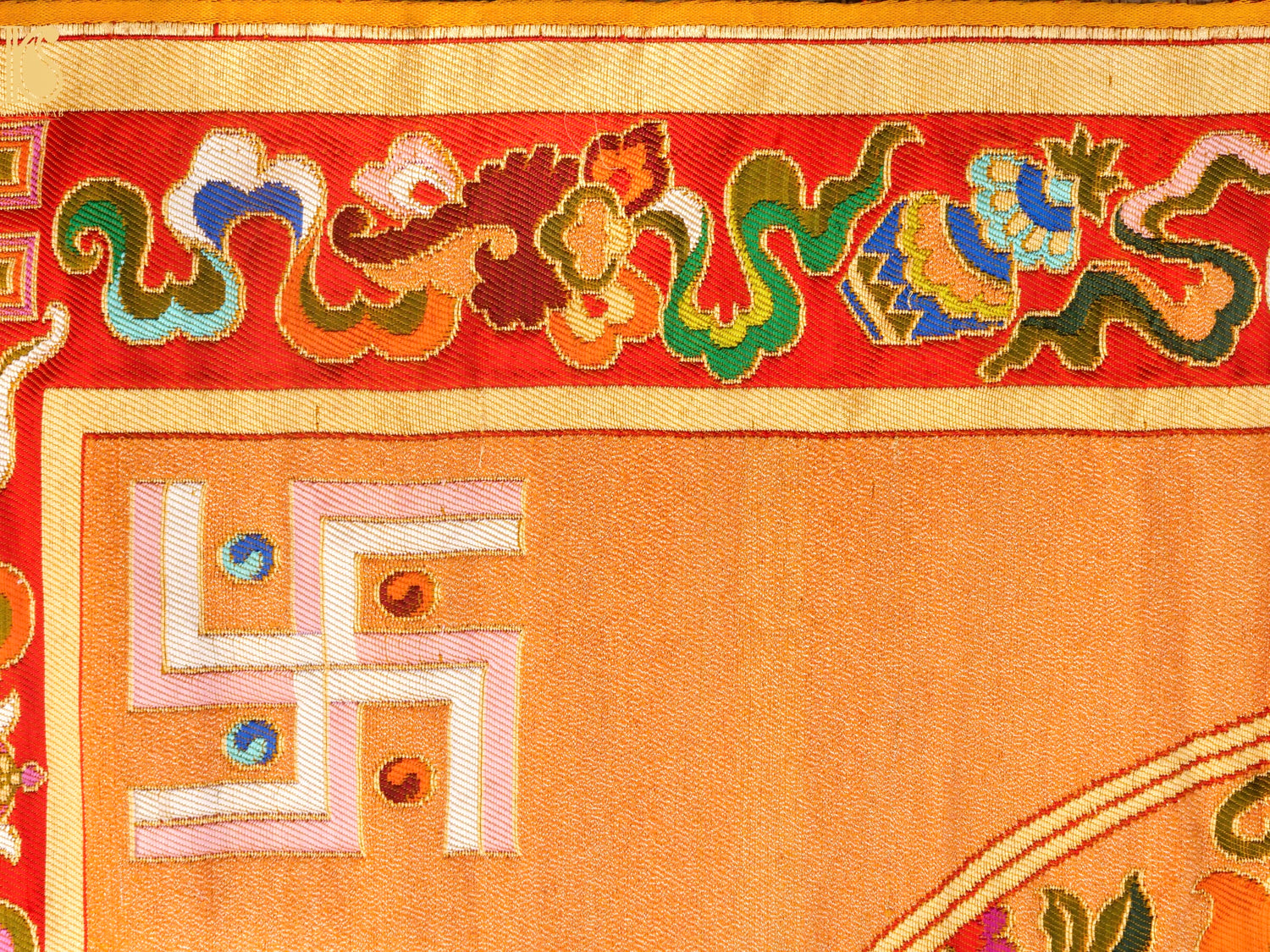 Handwoven Pure Brocade Gyaser Banarasi Fabric