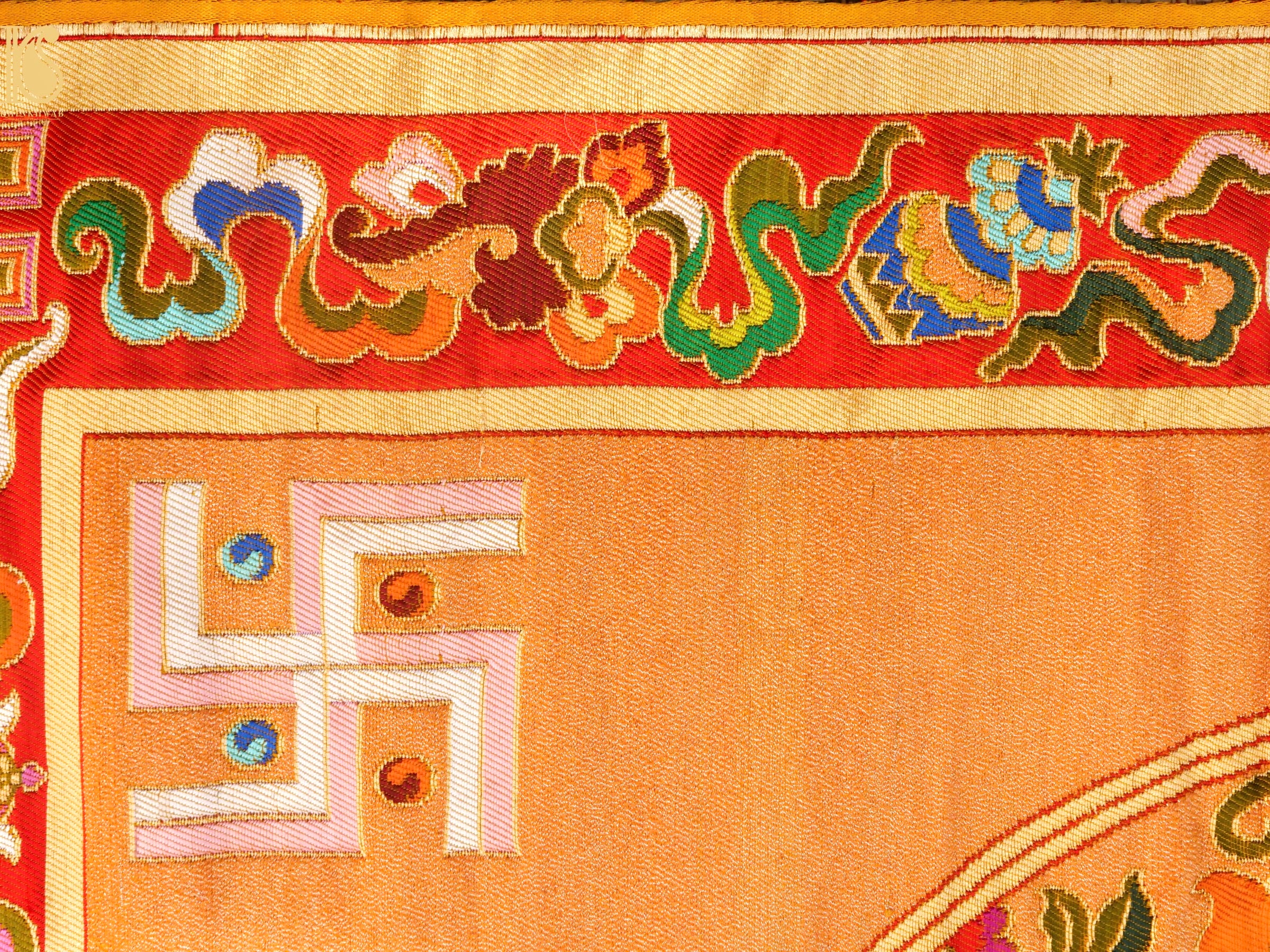 Handwoven Pure Brocade Gyaser Banarasi Fabric