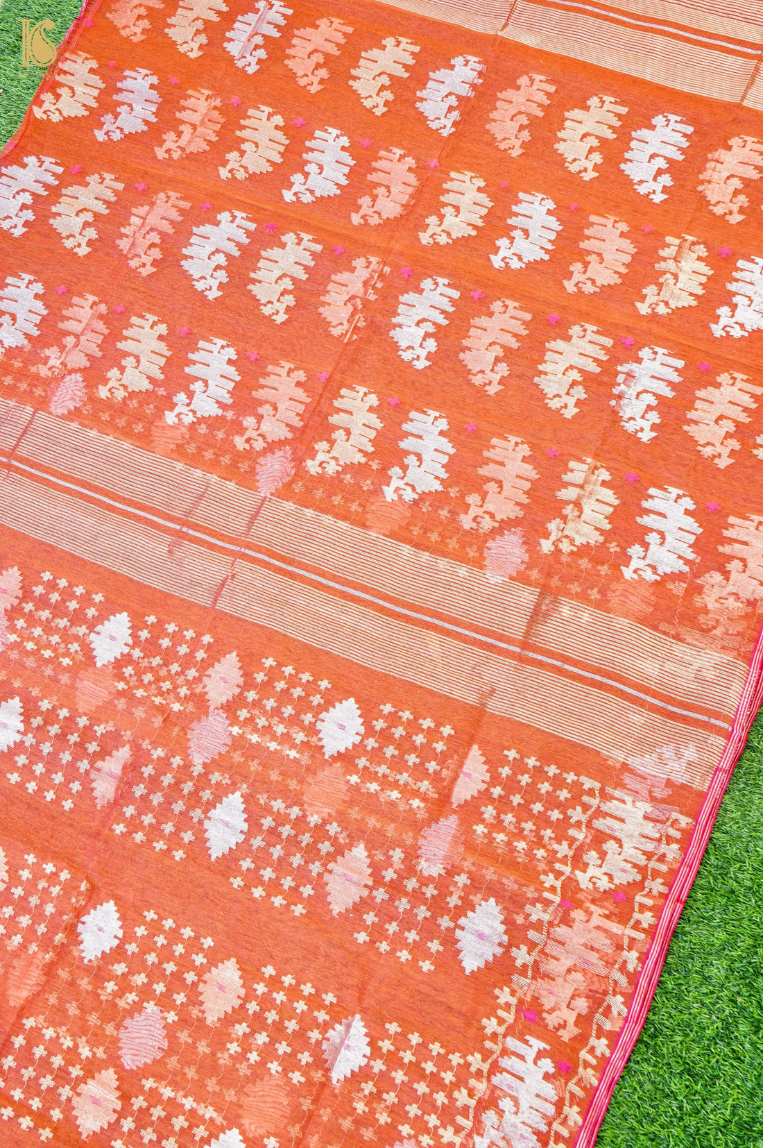 Handloom Dhakai Jamdani Saree