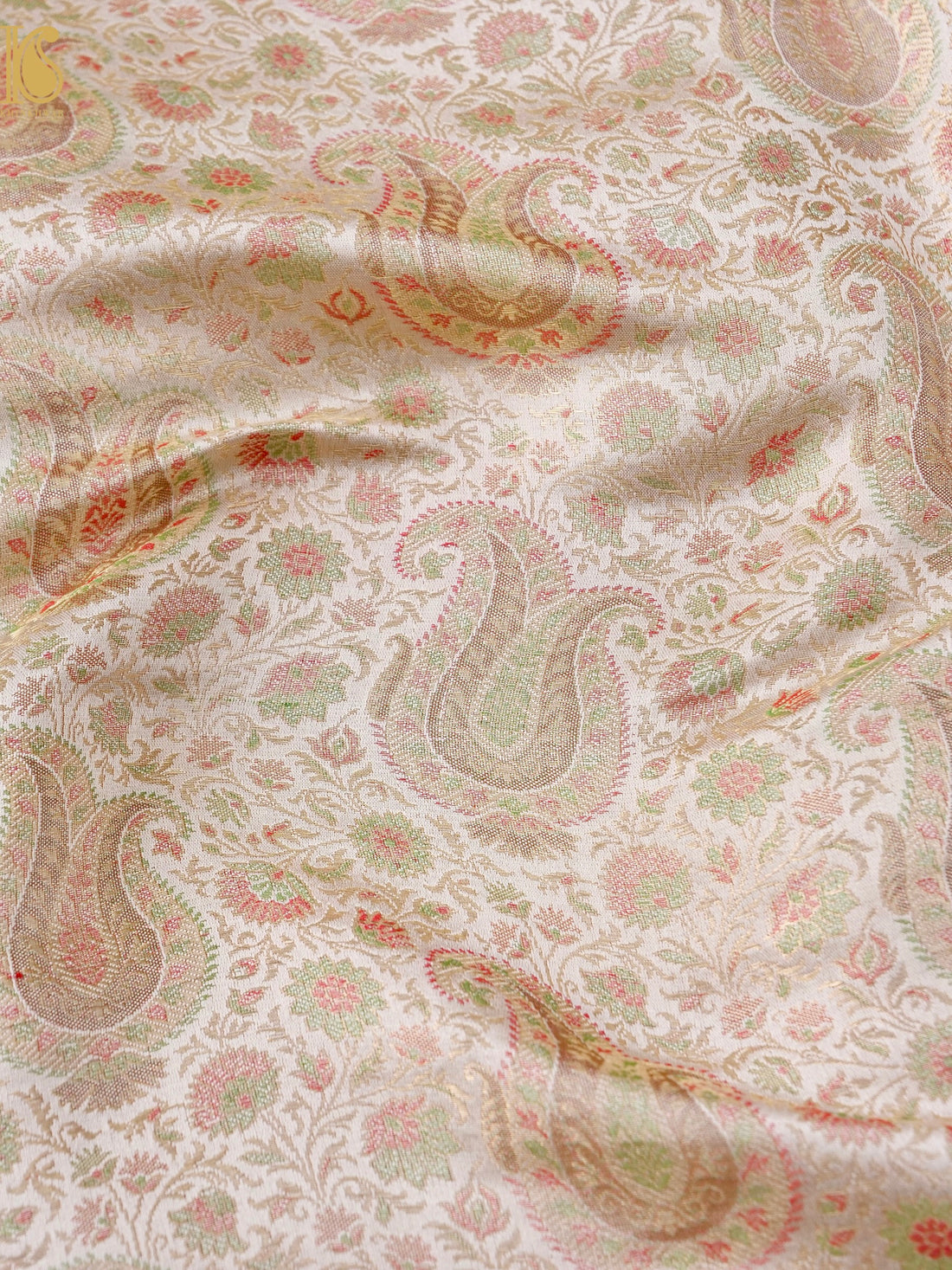 Handloom Banarasi Kalka Ambi Tanchoi Silk Fabric