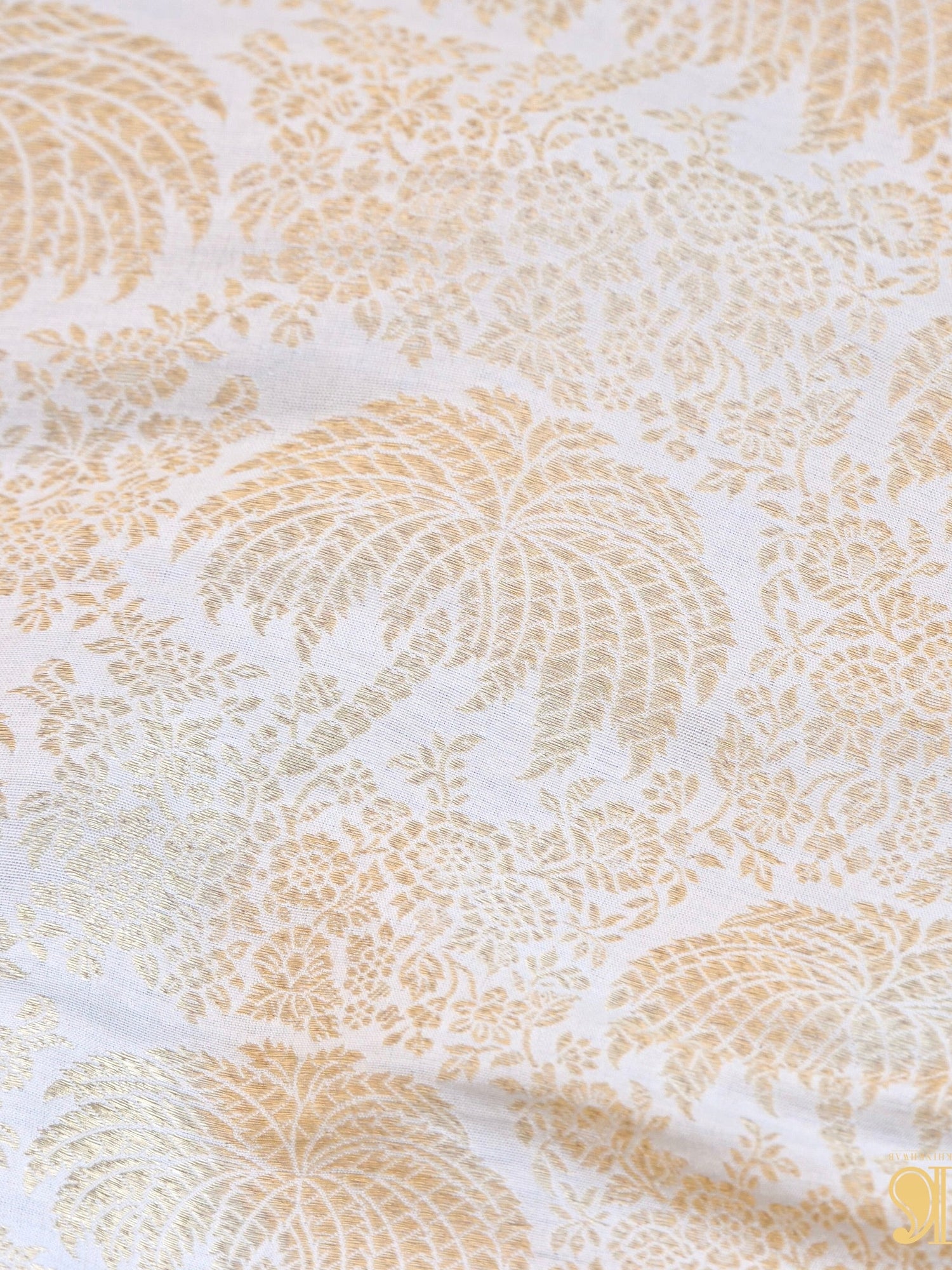 Handloom Pure Brocade Tree Banarasi Fabric