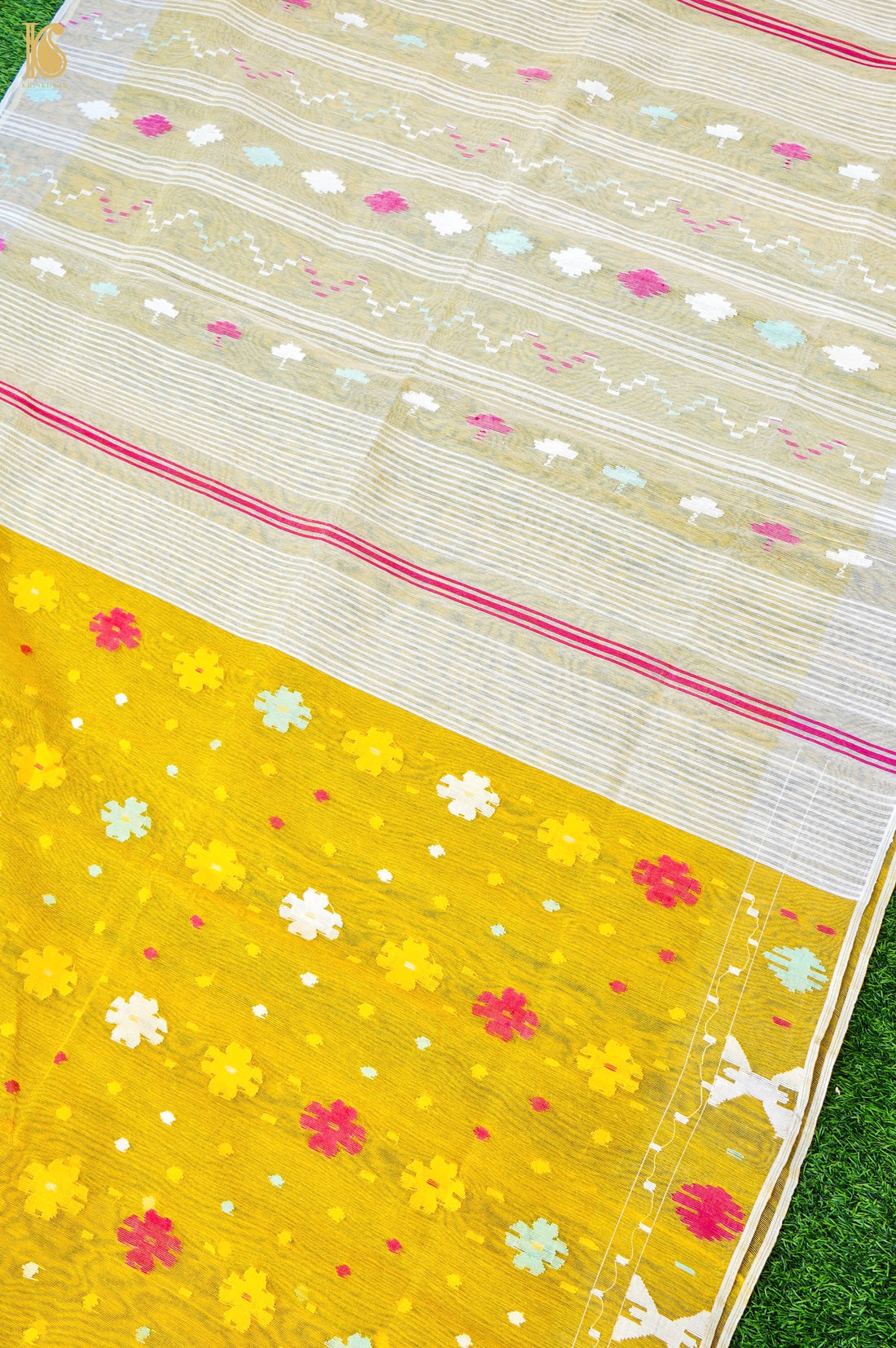 Handloom Dhakai Jamdani Saree