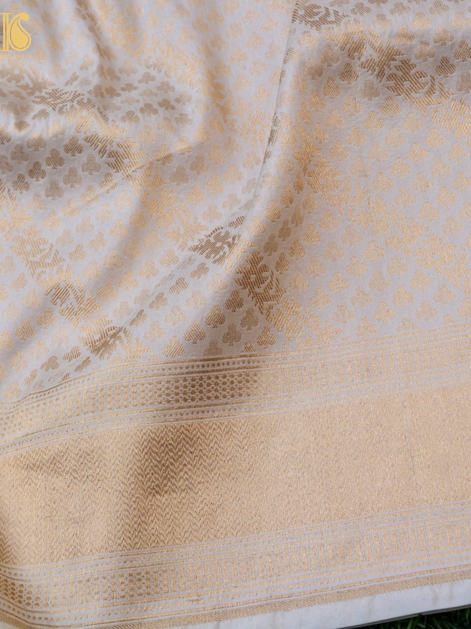 Handloom Banarasi Katan Silk Zari Tanchoi Saree