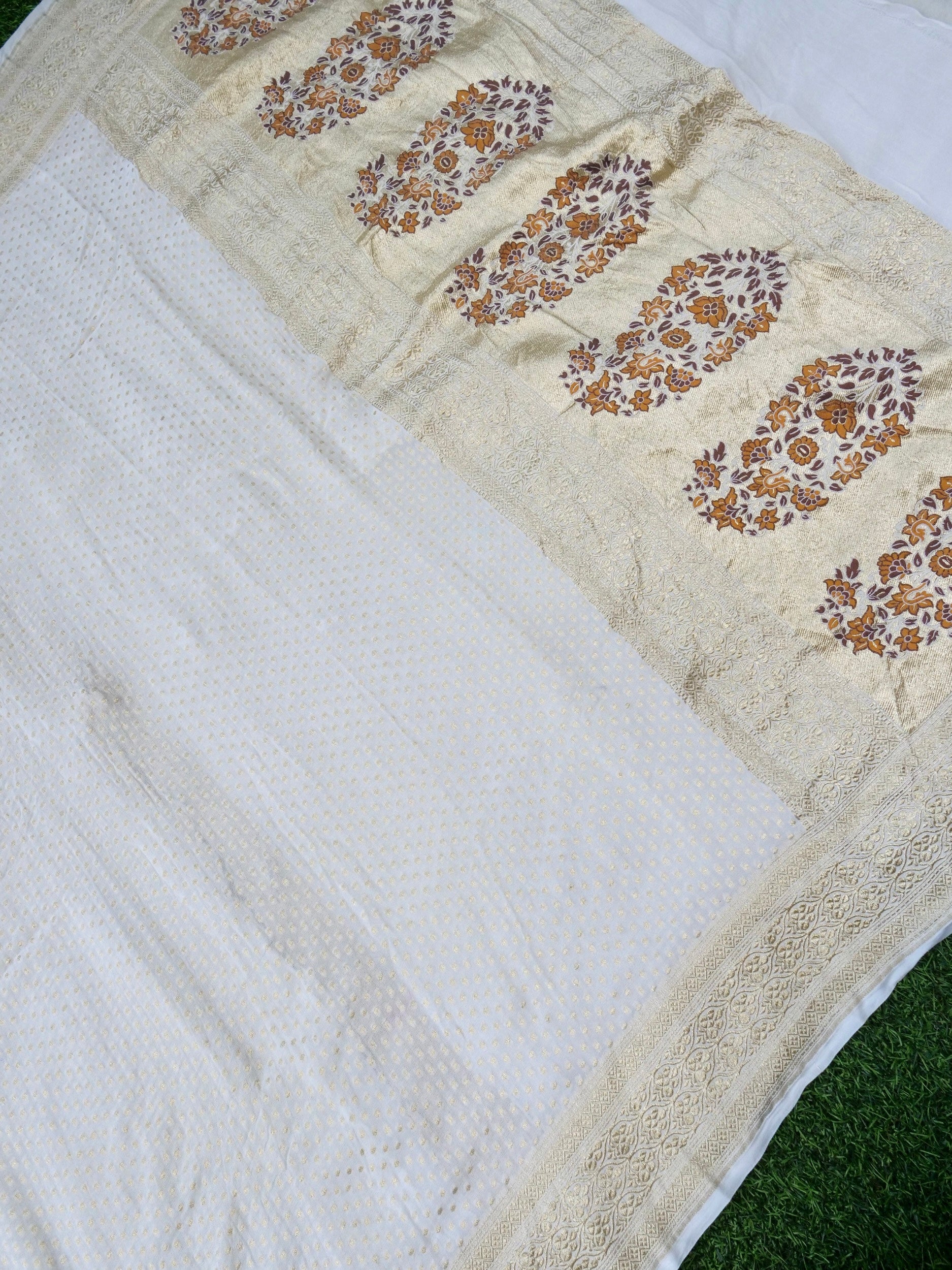 Handwoven Banarasi Georgette Saree