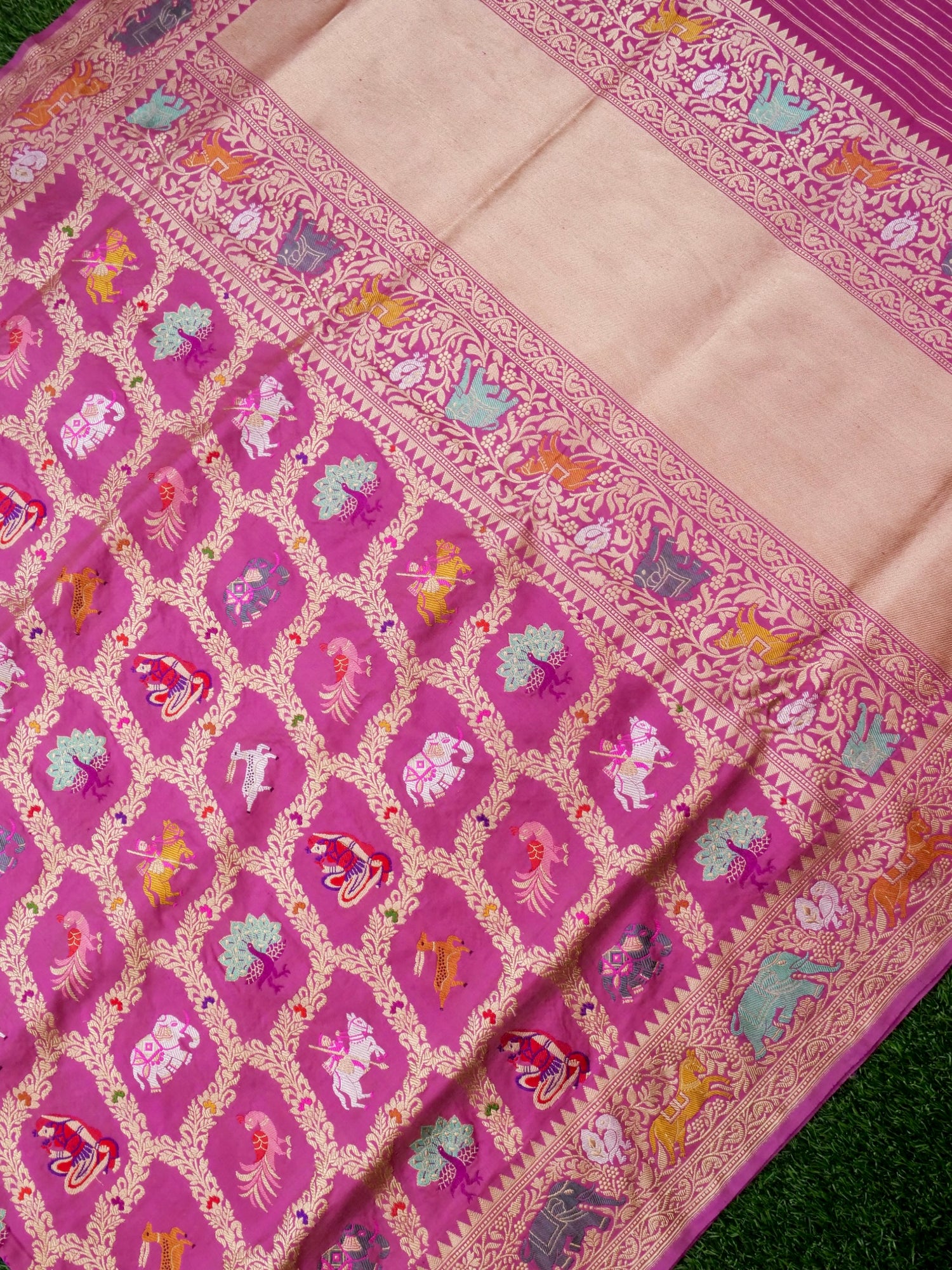 Handwoven Banarasi Katan Silk Kadwa Shikargah Saree