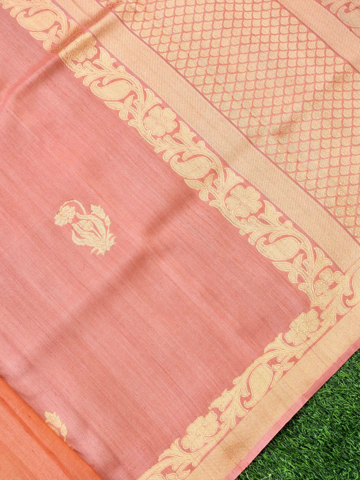Handloom Banarasi Tussar by Georgette Silk Kadwa Saree - Khinkhwab