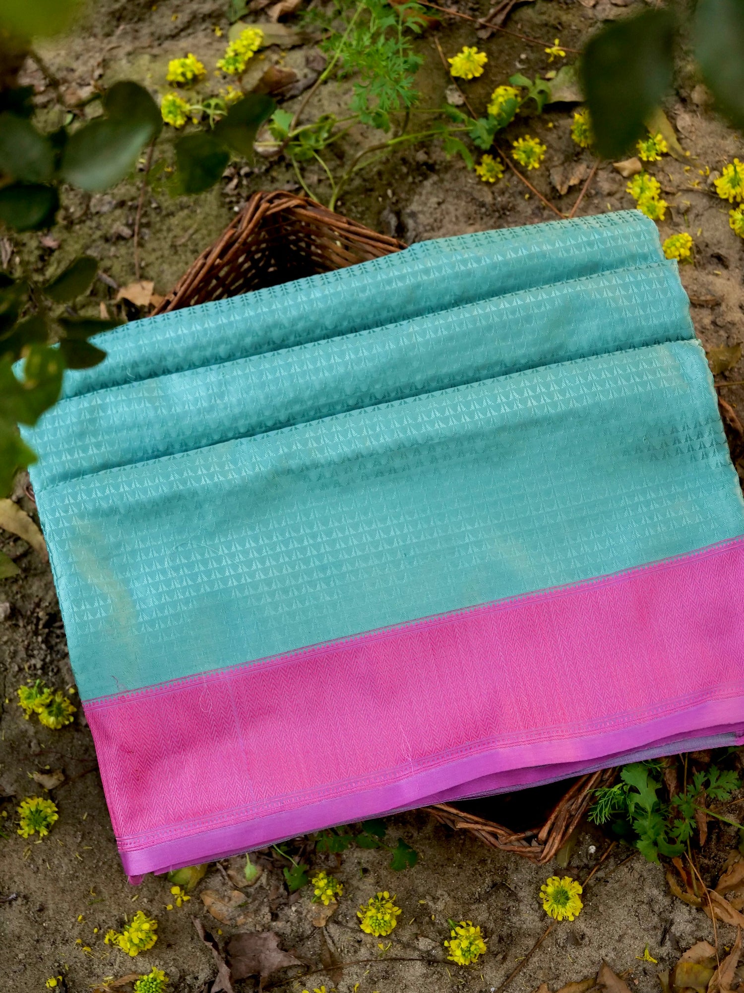 Handloom Banarasi Silk Sateen Tanchoi Saree with Resham - Khinkhwab