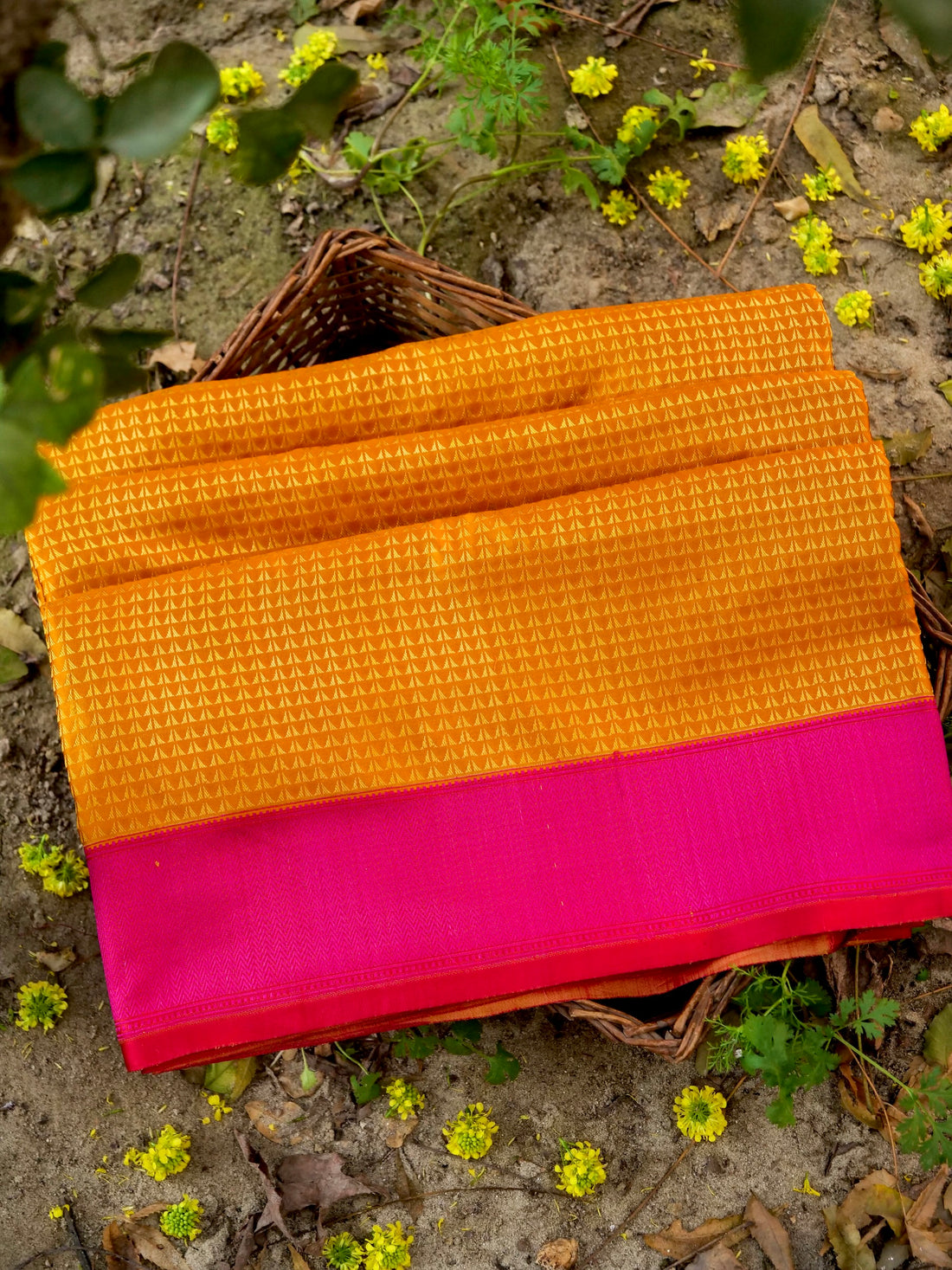 Handloom Banarasi Silk Sateen Tanchoi Saree with Resham - Khinkhwab