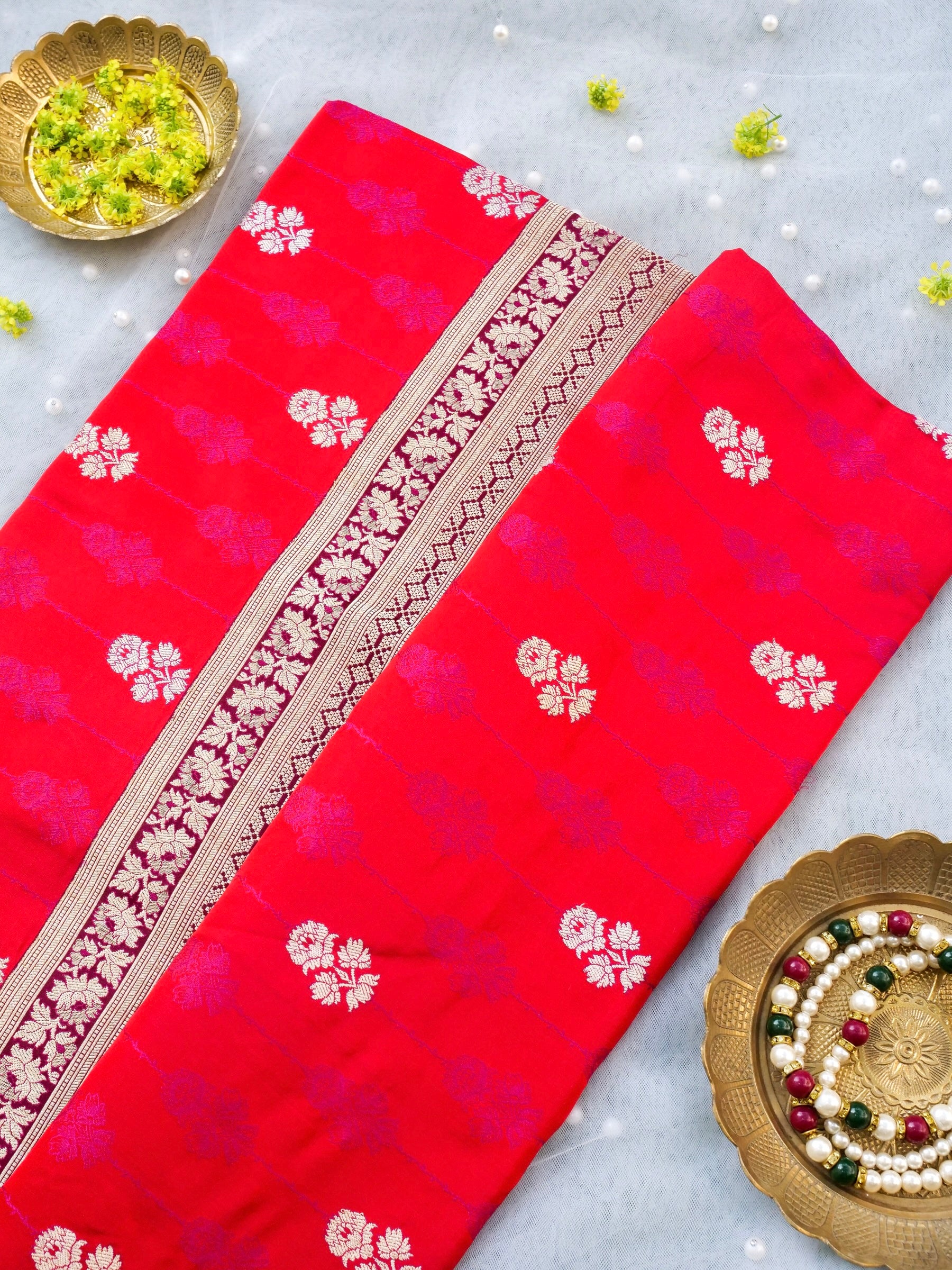 Handloom Banarasi Mashru Silk Tanchoi Kadwa Saree - Khinkhwab