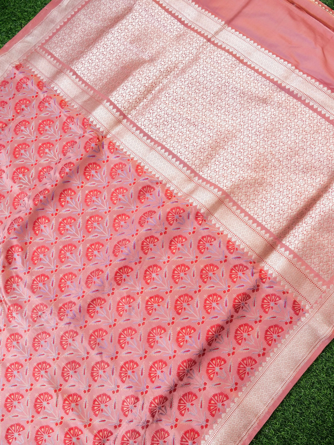 Handwoven Pure Mashru Satin Silk Tanchoi Banarasi Saree - Khinkhwab