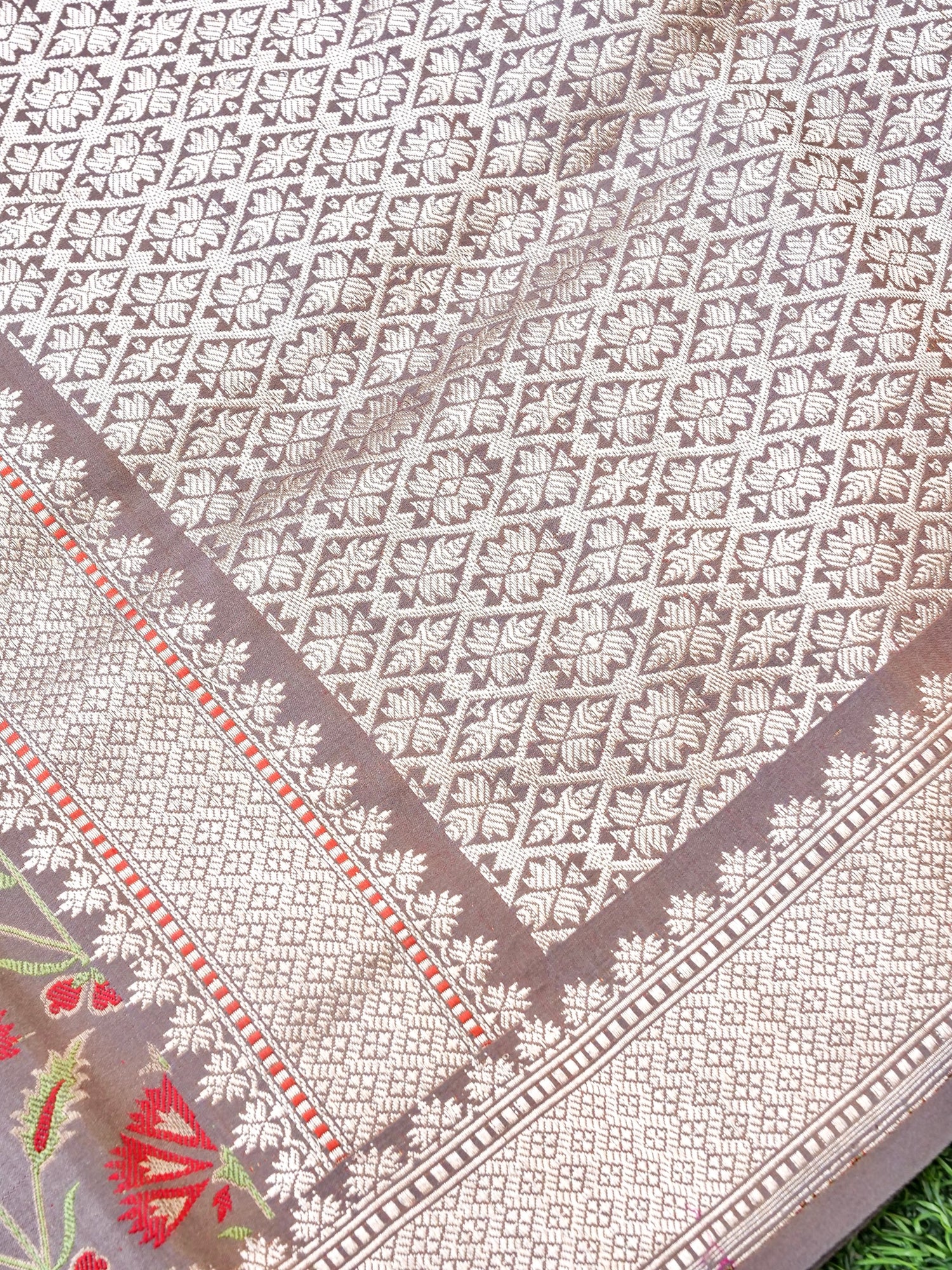 Handwoven Pure Mashru Satin Silk Tanchoi Banarasi Saree - Khinkhwab