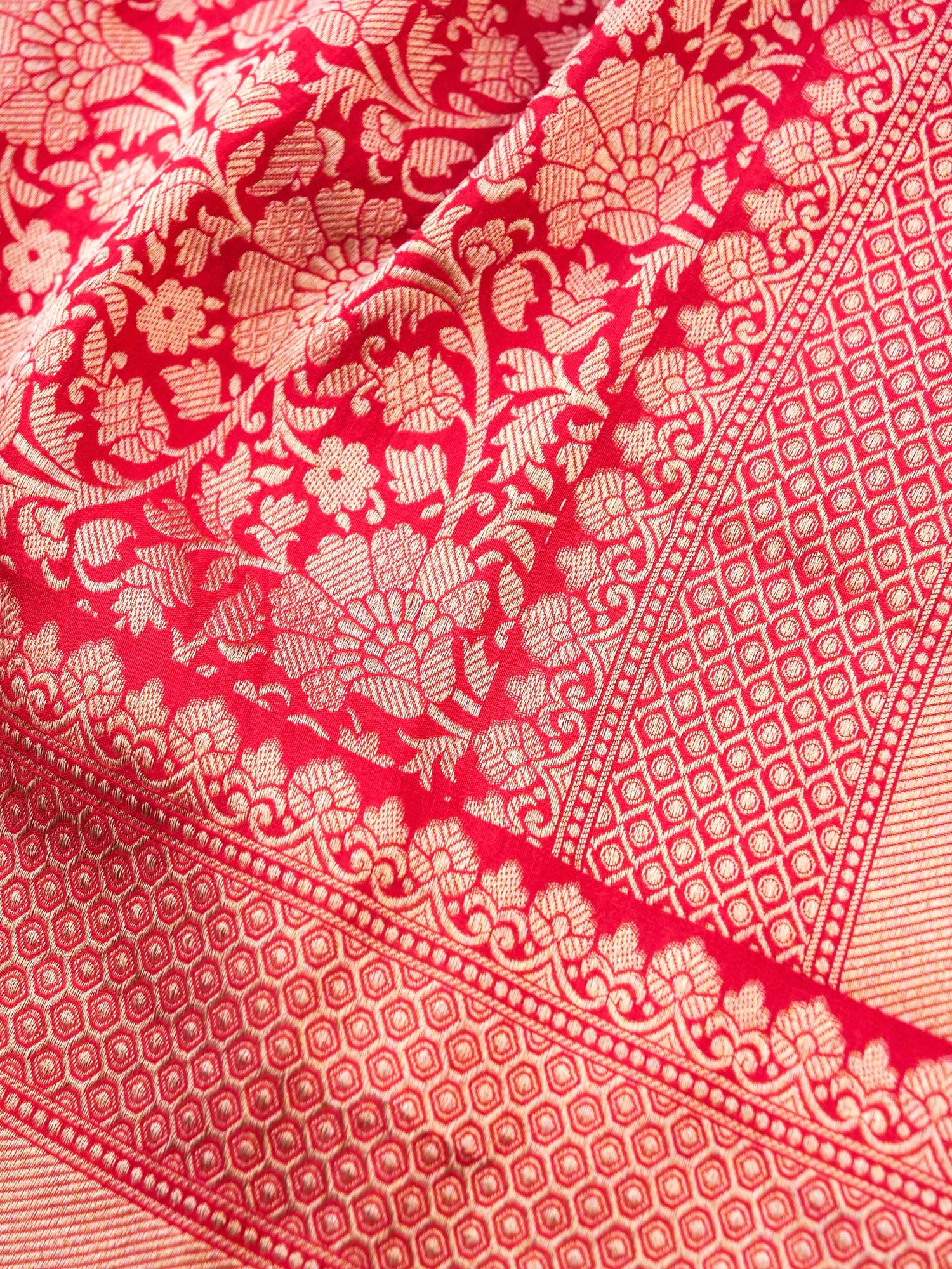 Handloom Banarasi Crepe Silk Saree with Zari Brocade - Khinkhwab