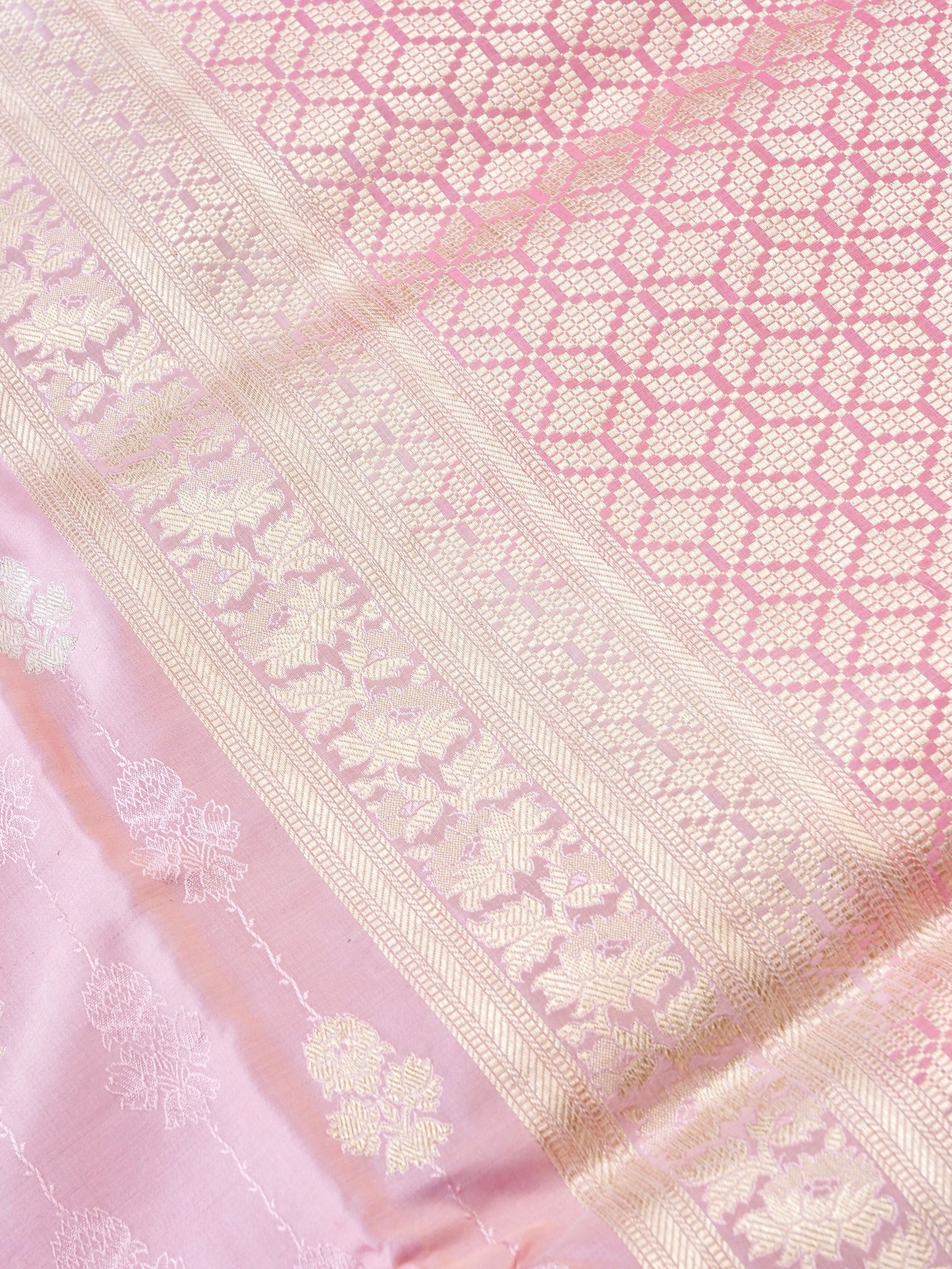 Handloom Banarasi Mashru Silk Tanchoi Kadwa Saree - Khinkhwab