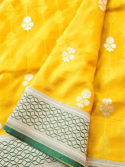 Handloom Banarasi Mashru Silk Tanchoi Kadwa Saree - Khinkhwab