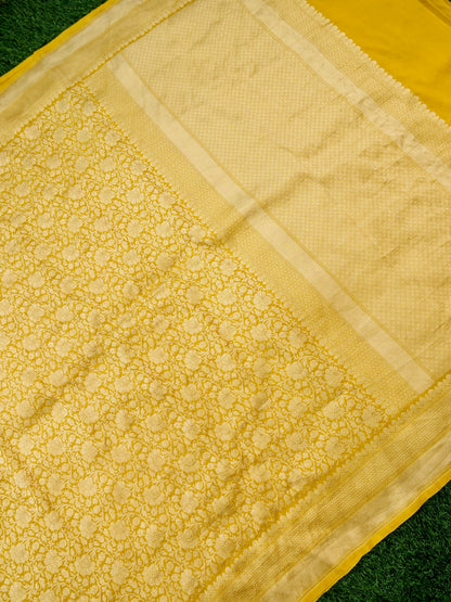 Handloom Banarasi Crepe Silk Saree with Zari Brocade - Khinkhwab