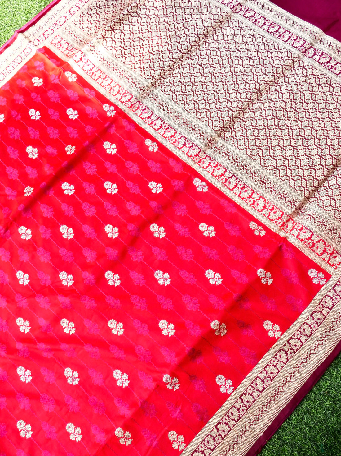 Handloom Banarasi Mashru Silk Tanchoi Kadwa Saree - Khinkhwab