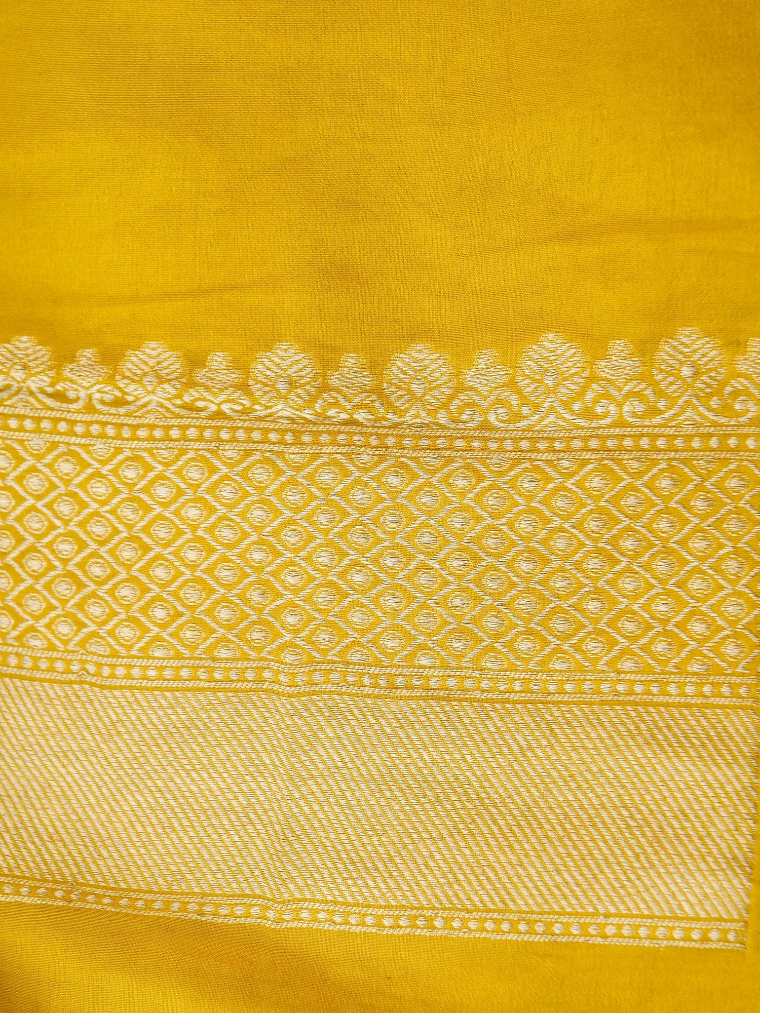 Handloom Banarasi Crepe Silk Saree with Zari Brocade - Khinkhwab