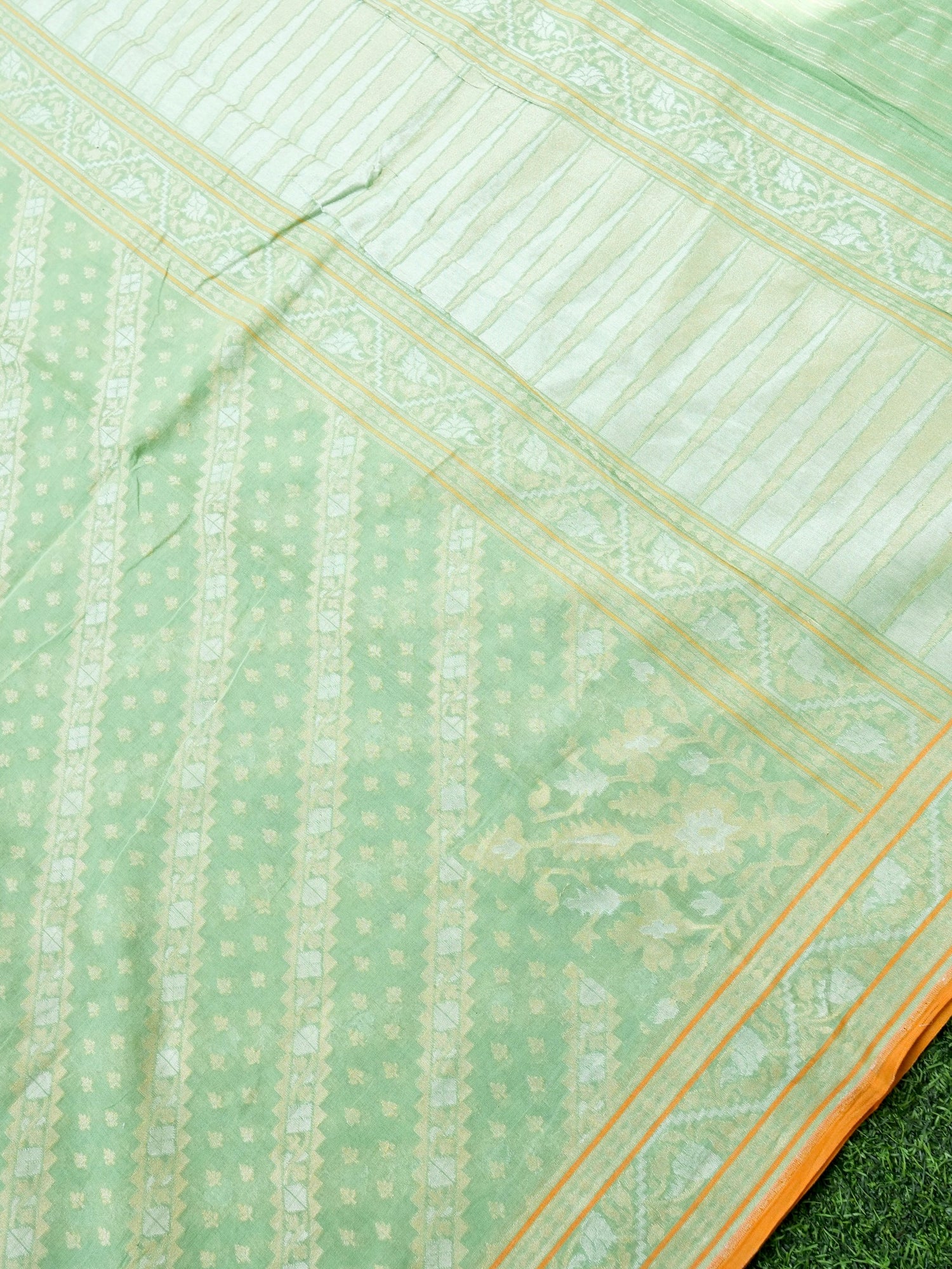 Banarasi Cotton Handloom Jamdani Ektara Saree - Khinkhwab