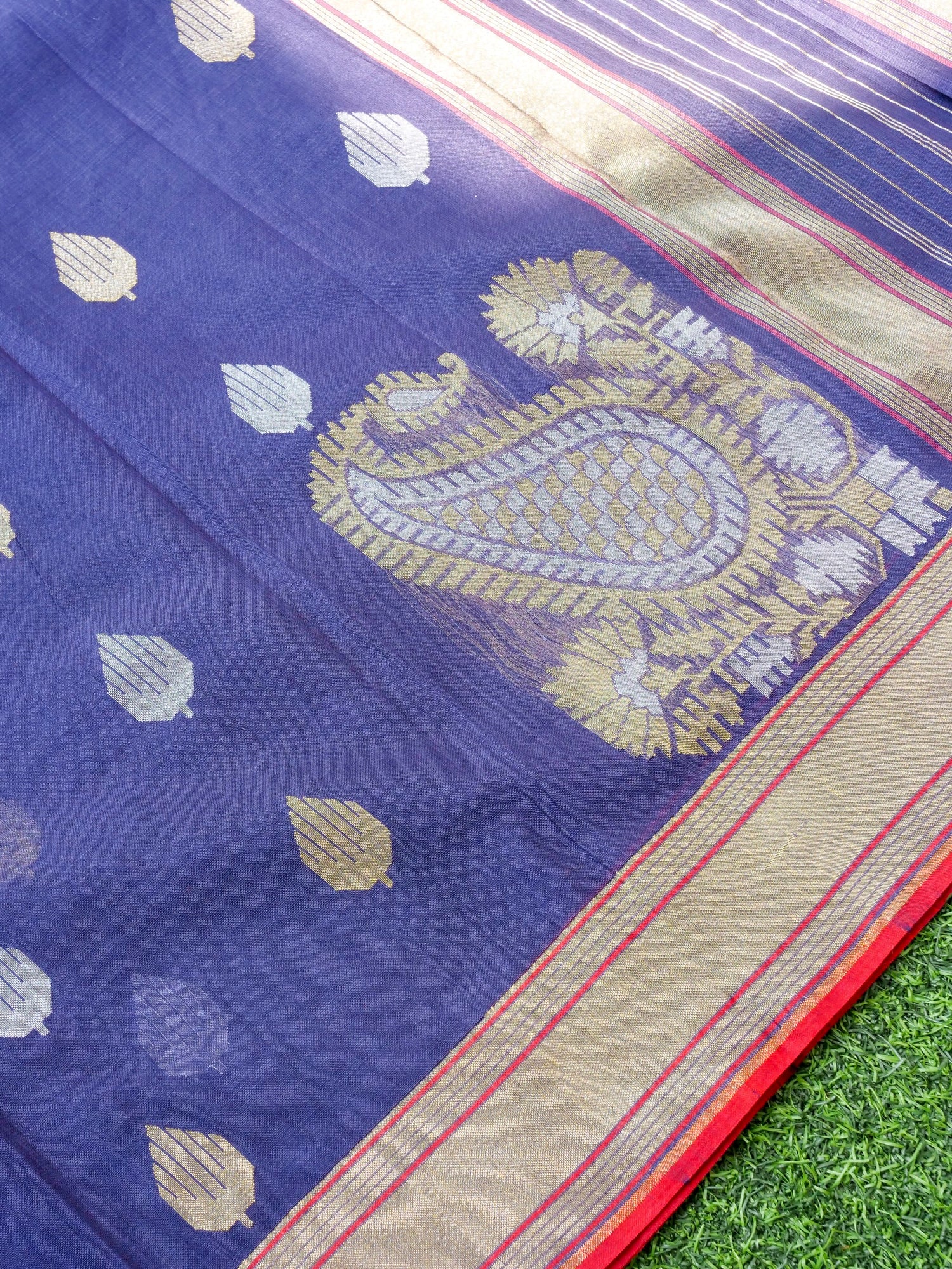 Banarasi Cotton Handloom Kadwa Ektara Saree - Khinkhwab