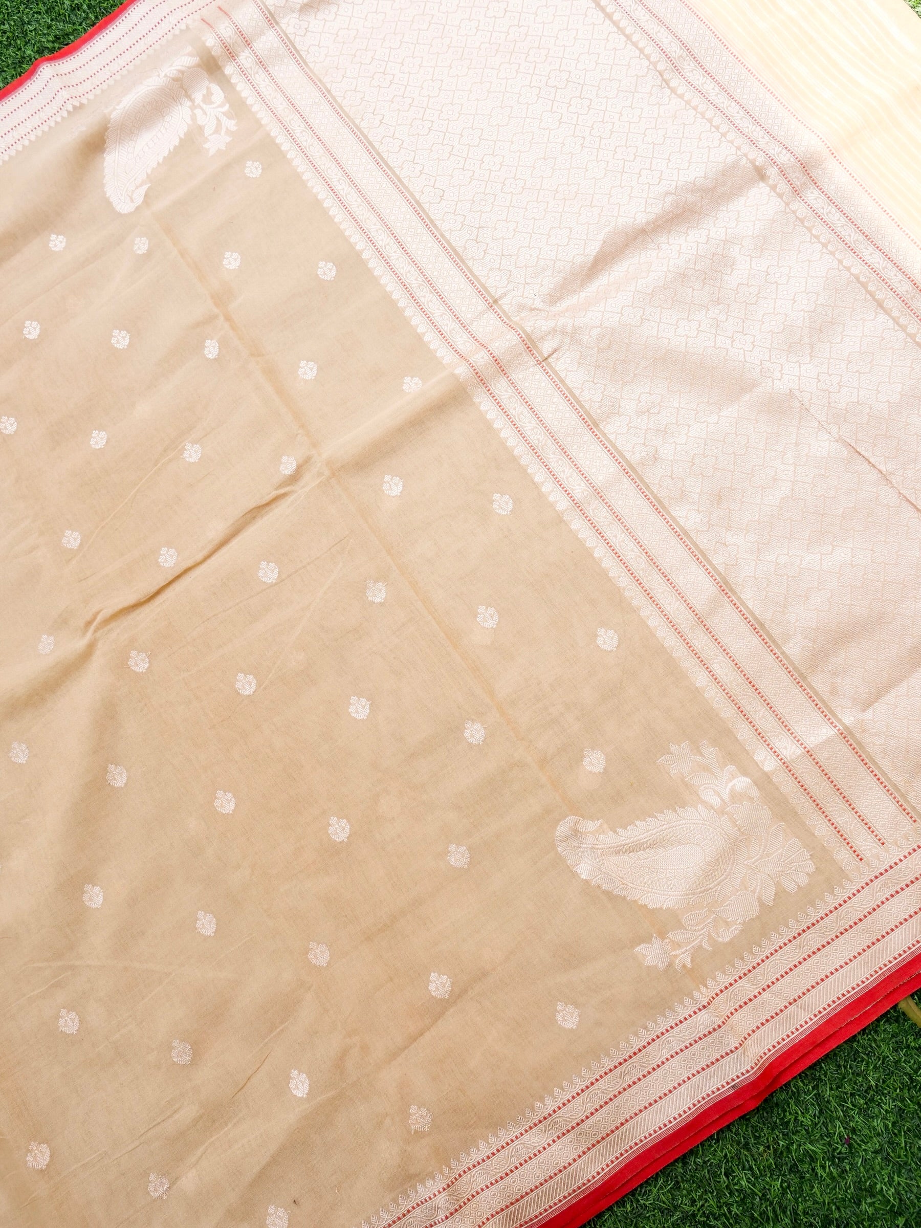 Banarasi Cotton Handloom Kadwa Ektara Saree - Khinkhwab