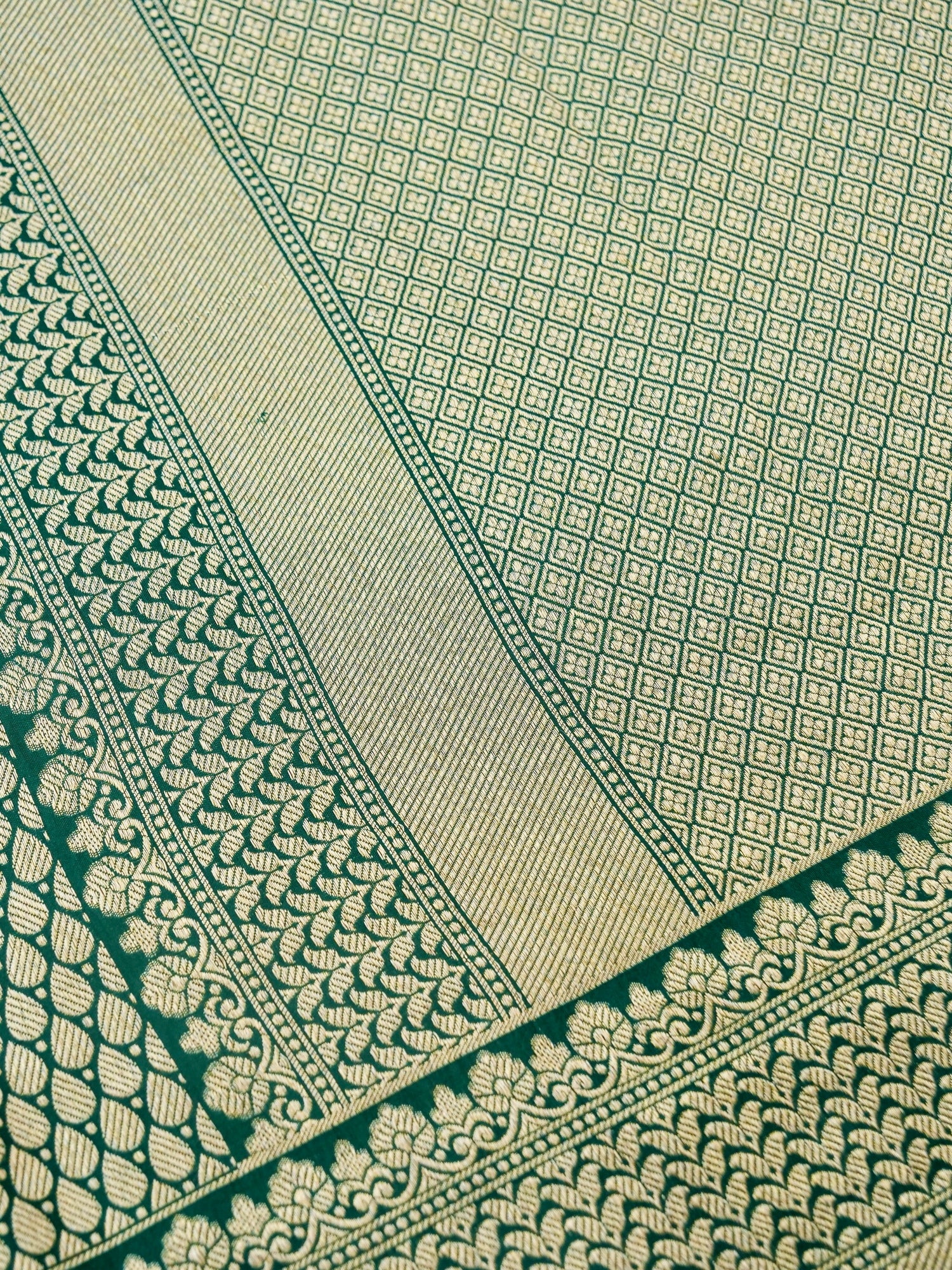 Handloom Banarasi Crepe Silk Saree with Zari Brocade - Khinkhwab