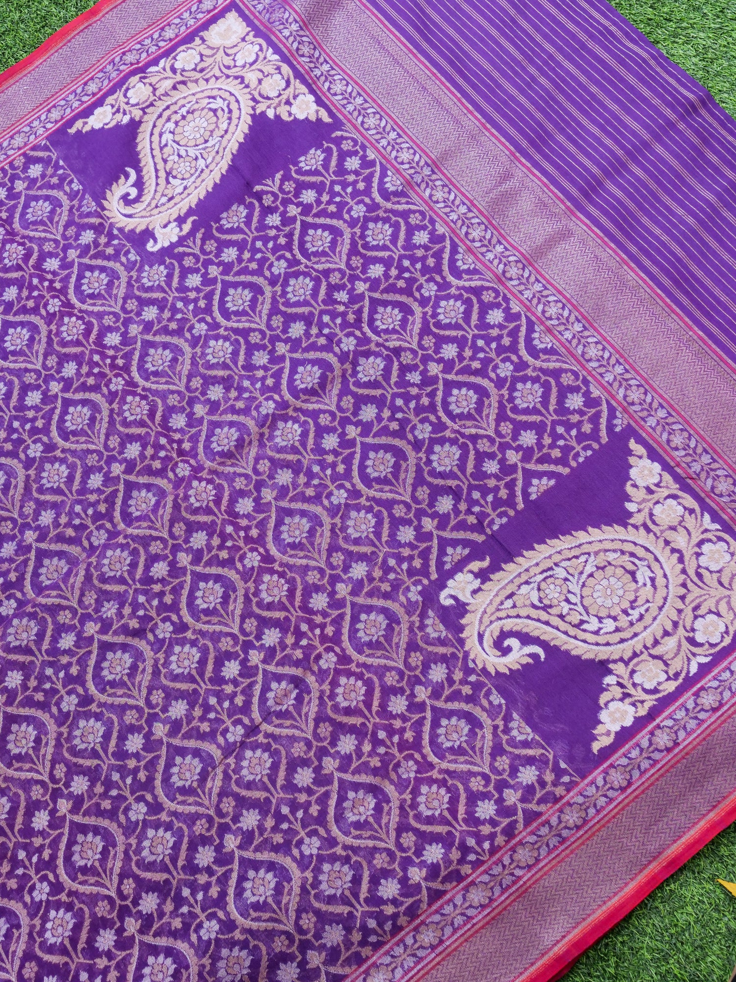 Banarasi Cotton Handloom Jamdani Ektara Saree - Khinkhwab
