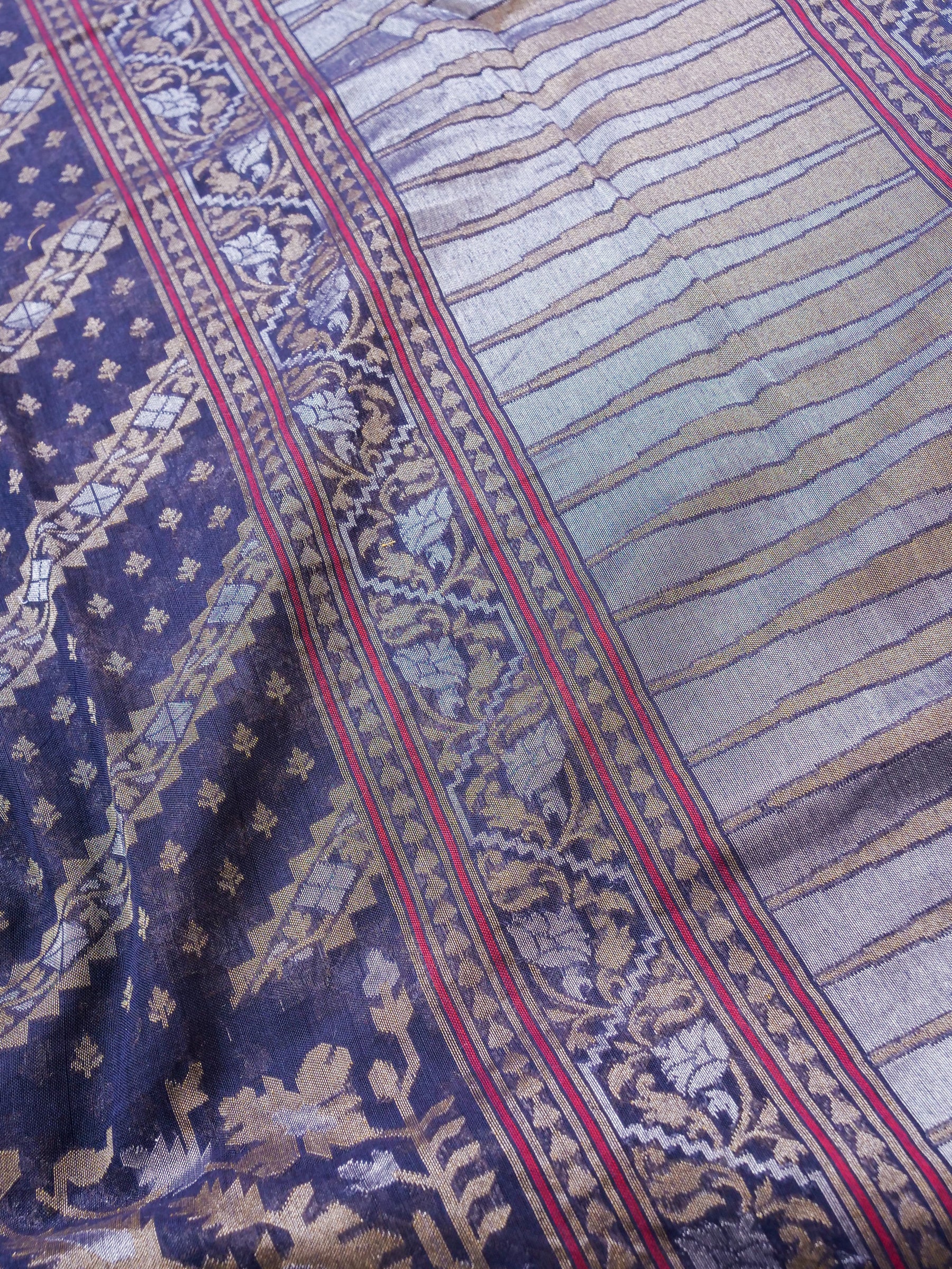 Banarasi Cotton Handloom Jamdani Ektara Saree - Khinkhwab
