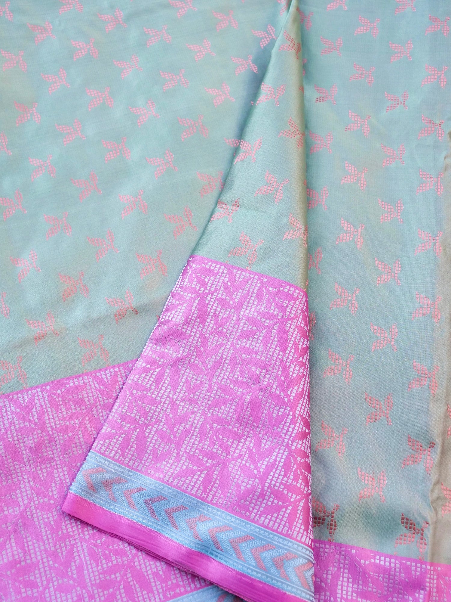Handloom Banarasi Silk Sateen Tanchoi Saree with Skirt Border - Khinkhwab