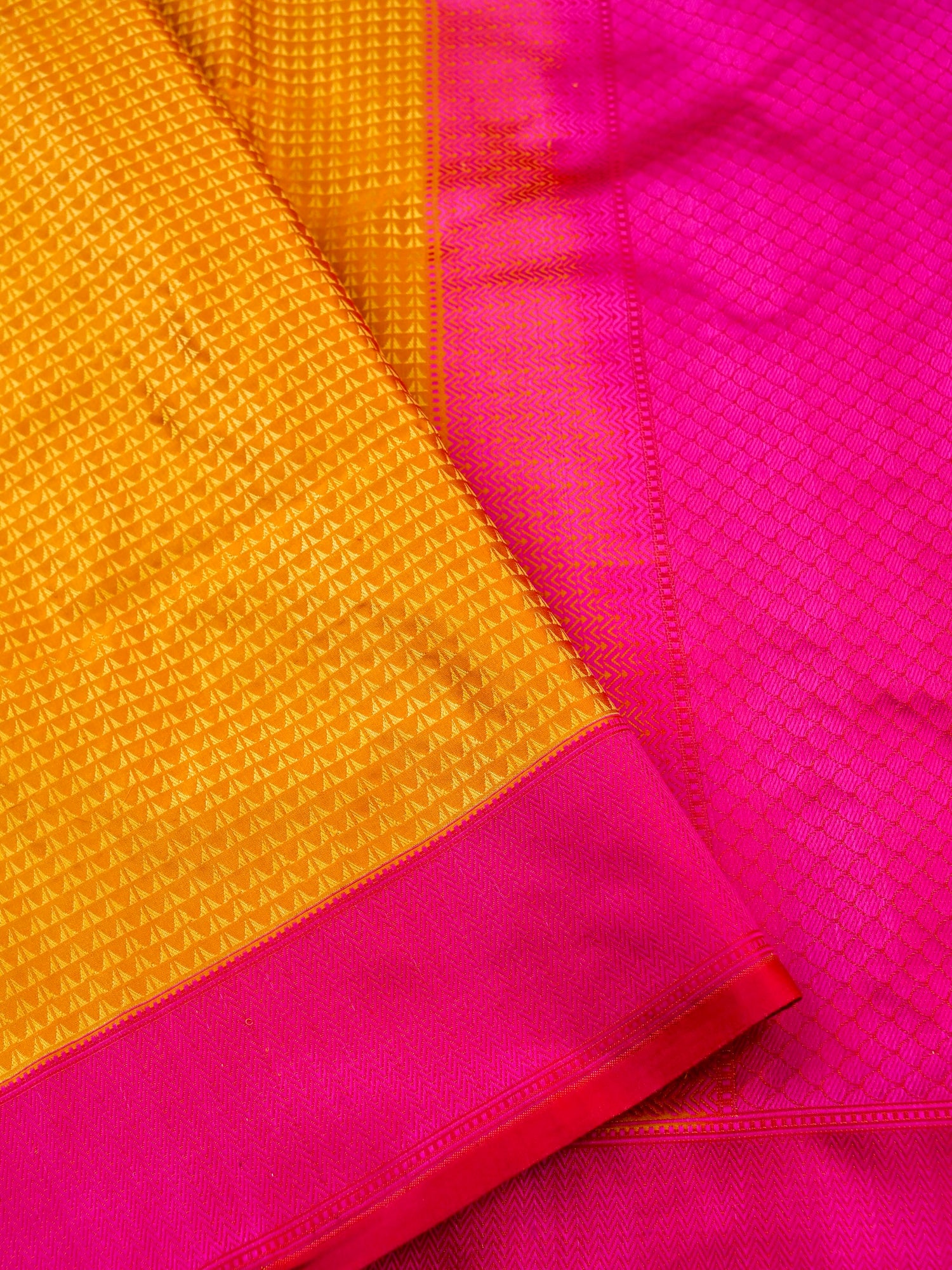 Handloom Banarasi Silk Sateen Tanchoi Saree with Resham - Khinkhwab