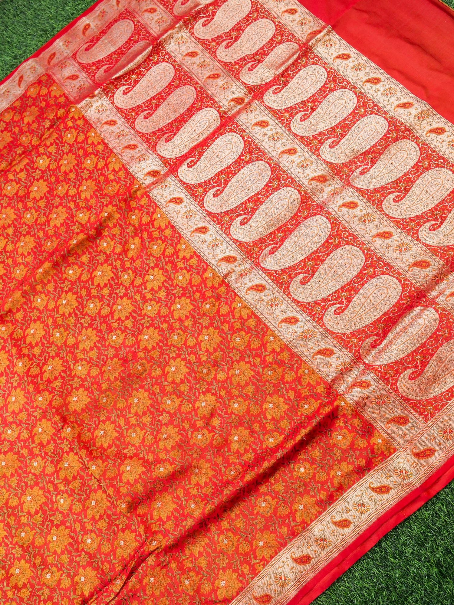 Handloom Banarasi Silk Sateen Tanchoi Saree with Resham - Khinkhwab
