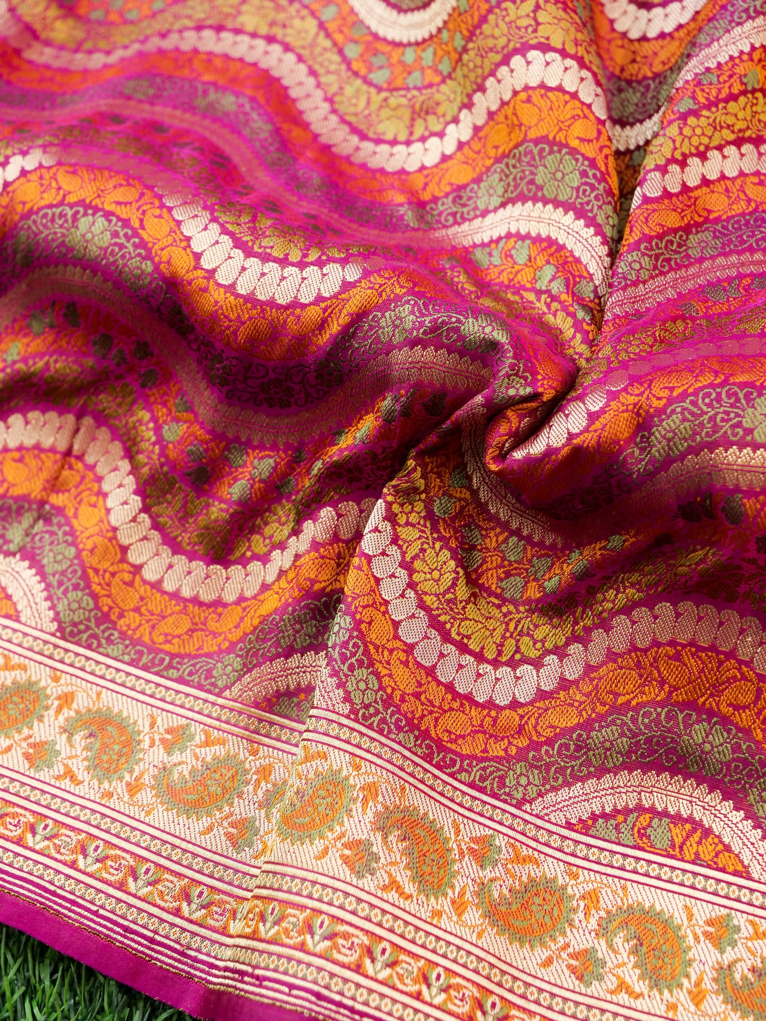 Handloom Banarasi Silk Sateen Tanchoi Saree with Resham - Khinkhwab