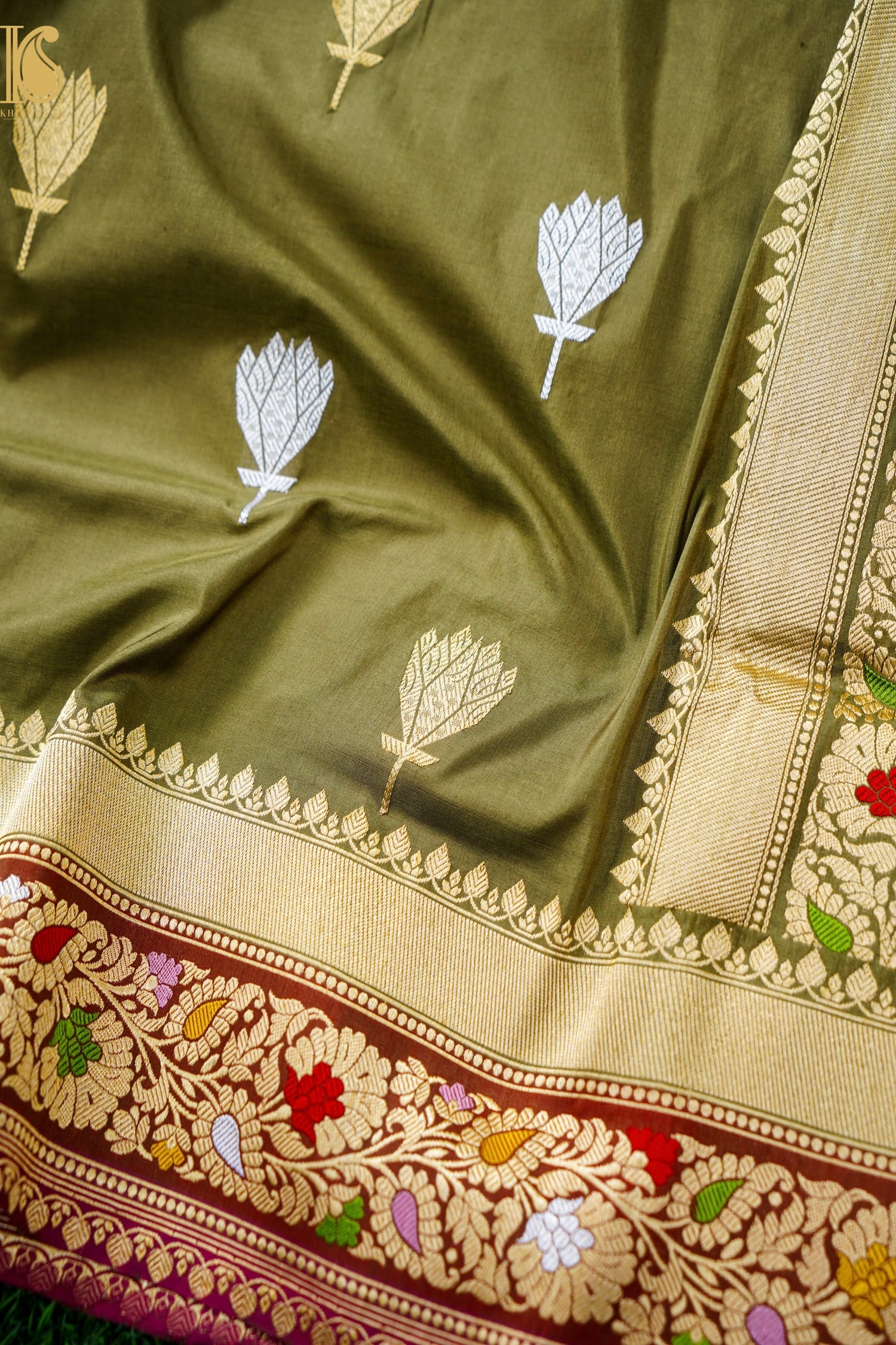 Handloom Banarasi Pure Katan Silk Kadwa Saree